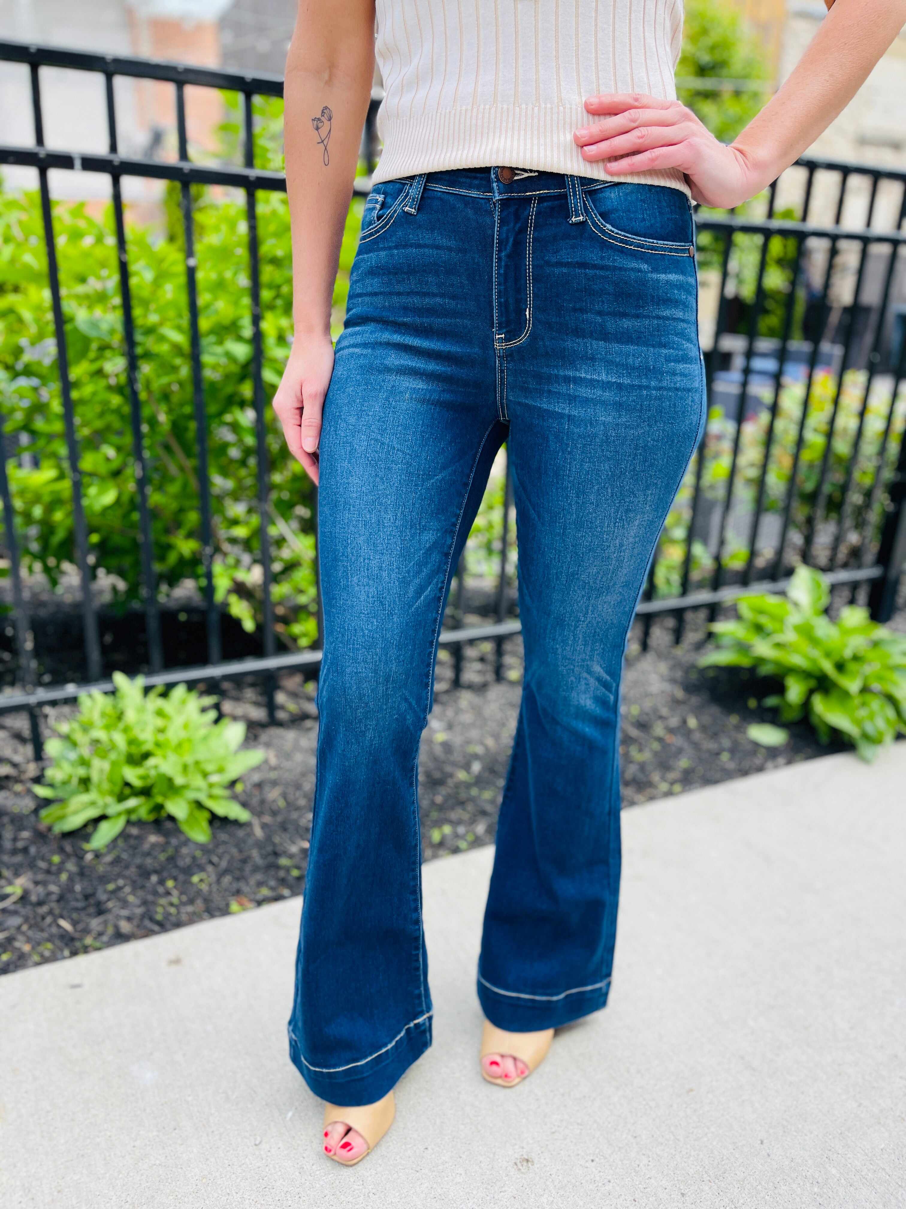 RESTOCK! Plus/Reg Hi-Rise Rare Find Flare Trousers