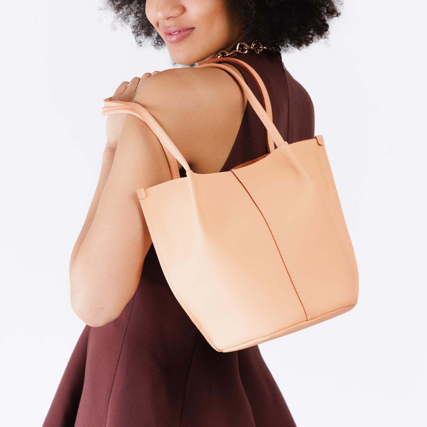 Devan Bucket Tote