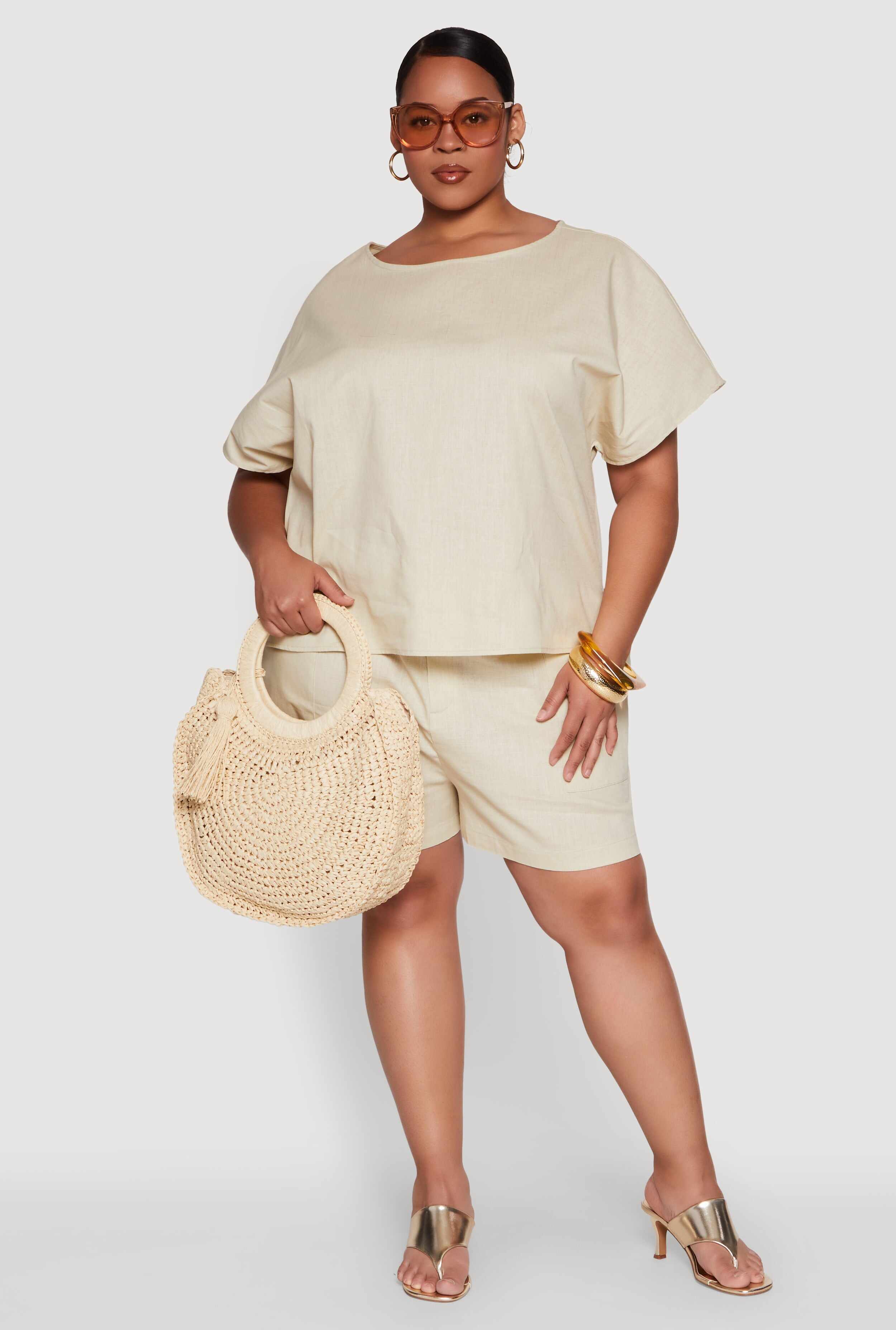 Plus Size Button Back Keyhole Short Sleeve Top