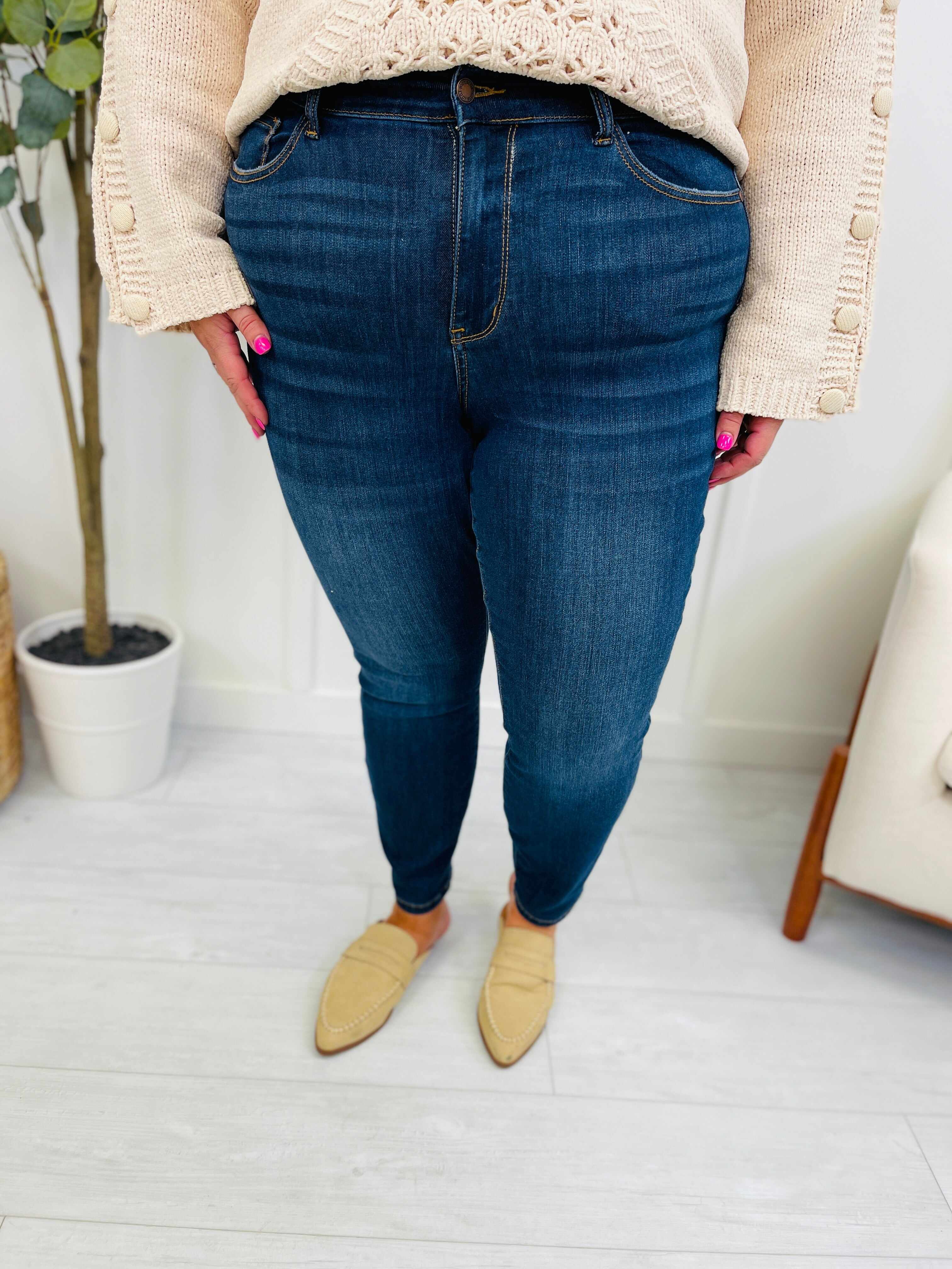 Mid Rise Plus/Reg Everyday Essential Relaxed Fit Jeans - Multiple Inseams!