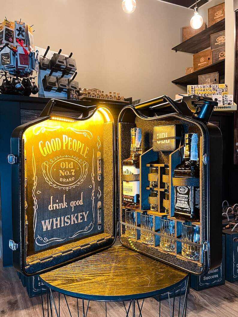 20 L Metal Jerry Can Mini Bar, For 4 People, Personalised Original Gift For a Man, Custom Fuel Bar, Camping Mini Bar, Portable Bar Case