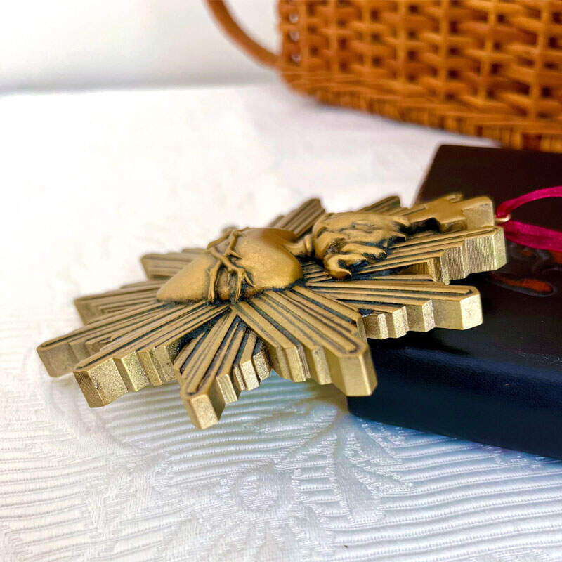 Sacred Heart of Jesus Ornament