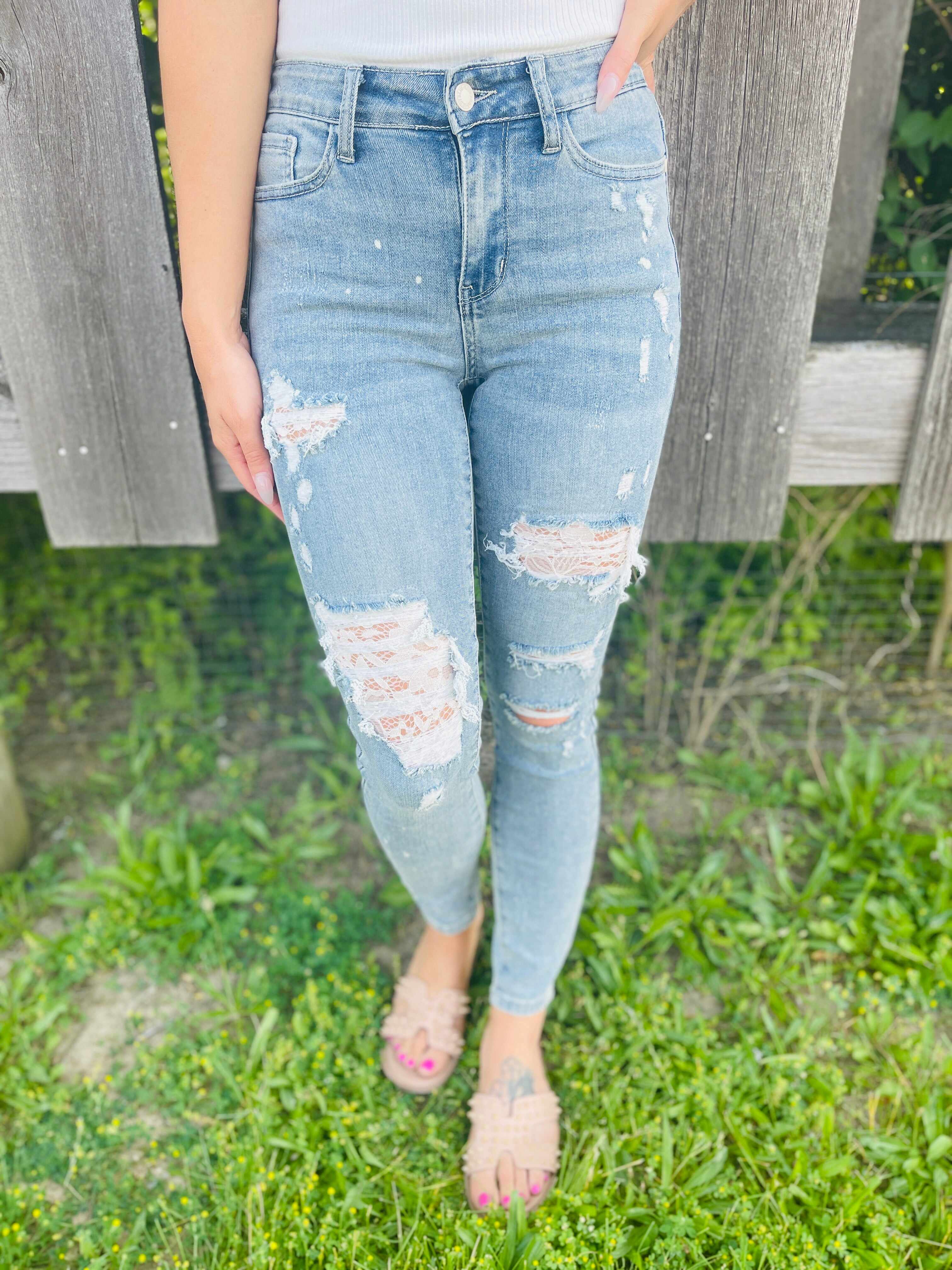 PLUS/REG All Laced Up Lace Patch Skinny Jeans