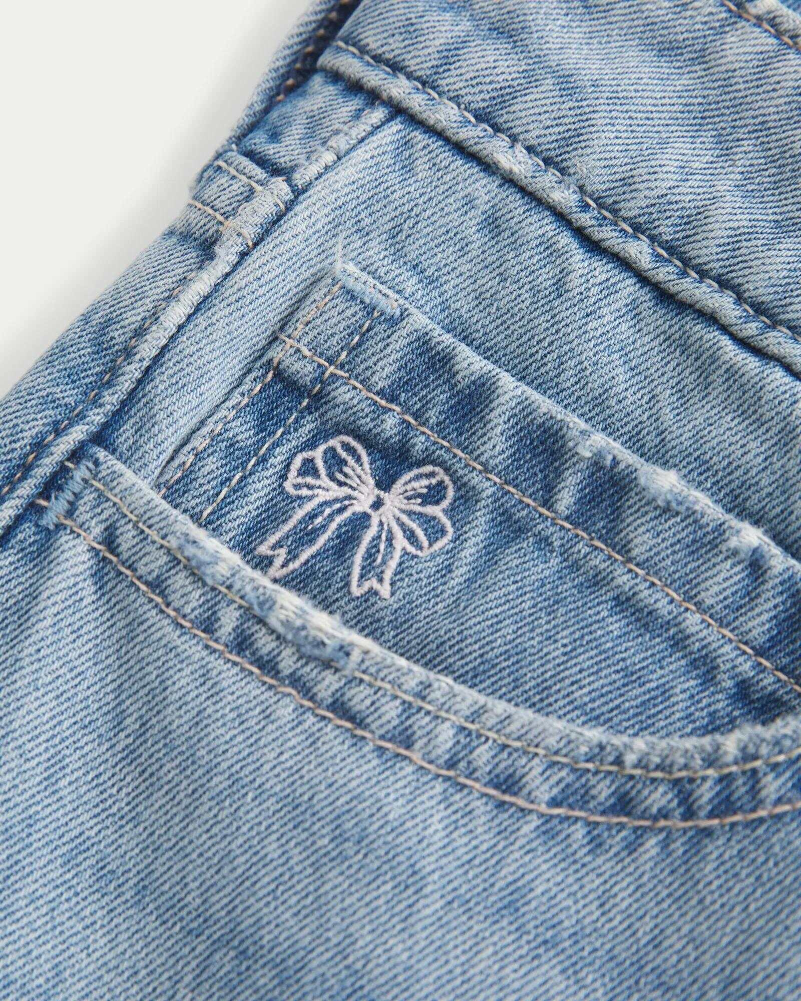 Low-Rise Dark Wash Baggy Jeans