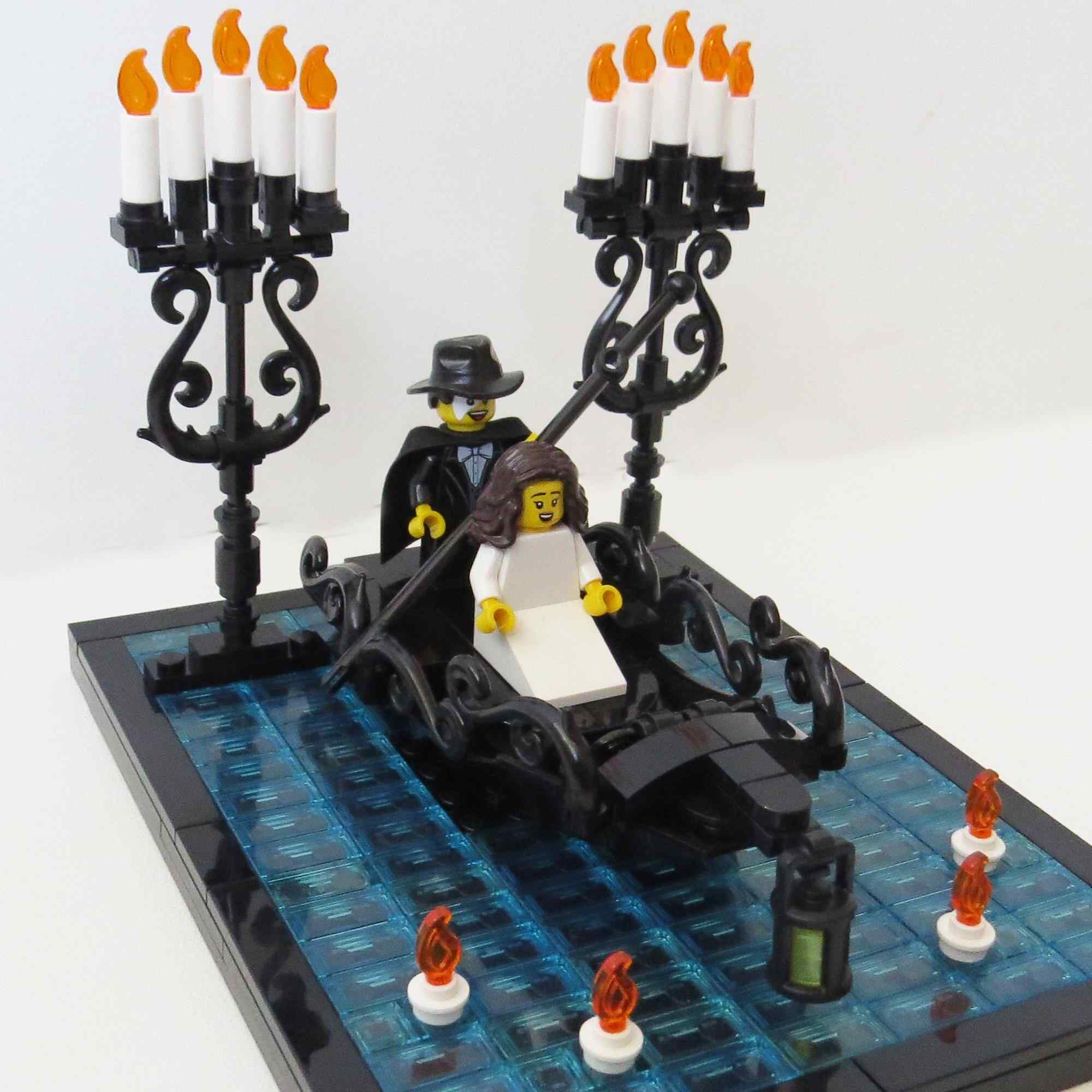 [PRE-ORDER] The Phantom of the Opera - Phantom's Boat Collector Brick Edition