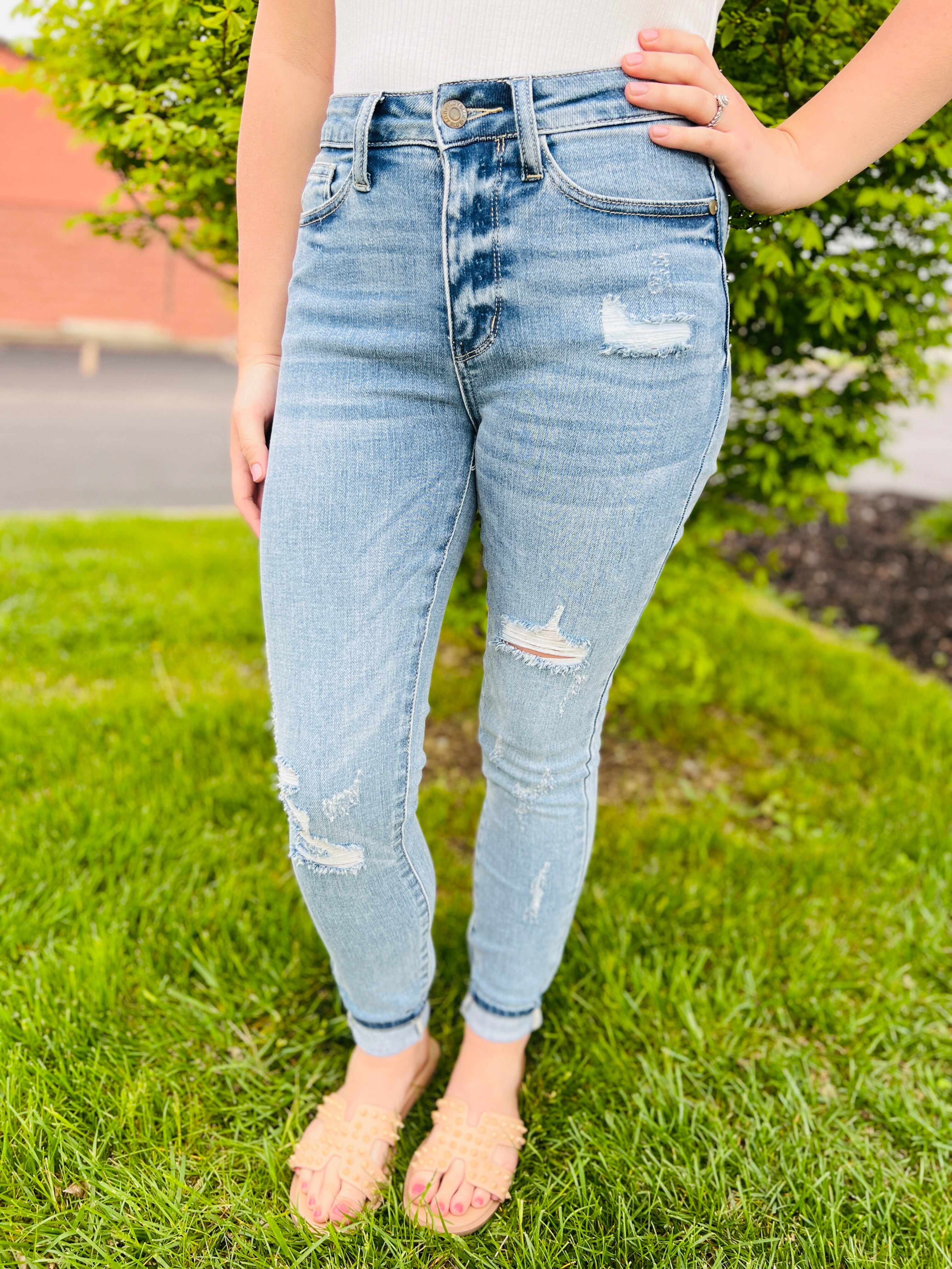 PLUS/REG Tik Tok Viral Million Dollar Distressed Skinny Jeans