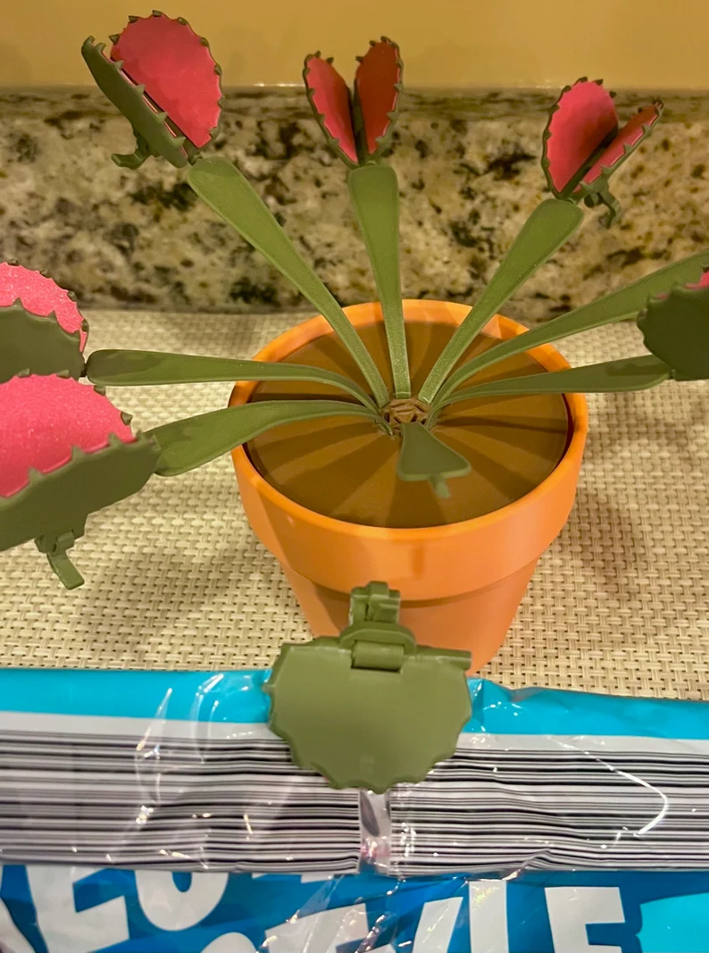3D Printed Venus Flytrap snack clip Potted Plant