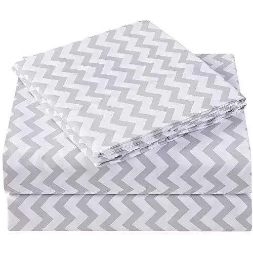 Brushed Microfiber Hypoallergenic 4 pcs Bedsheet Set