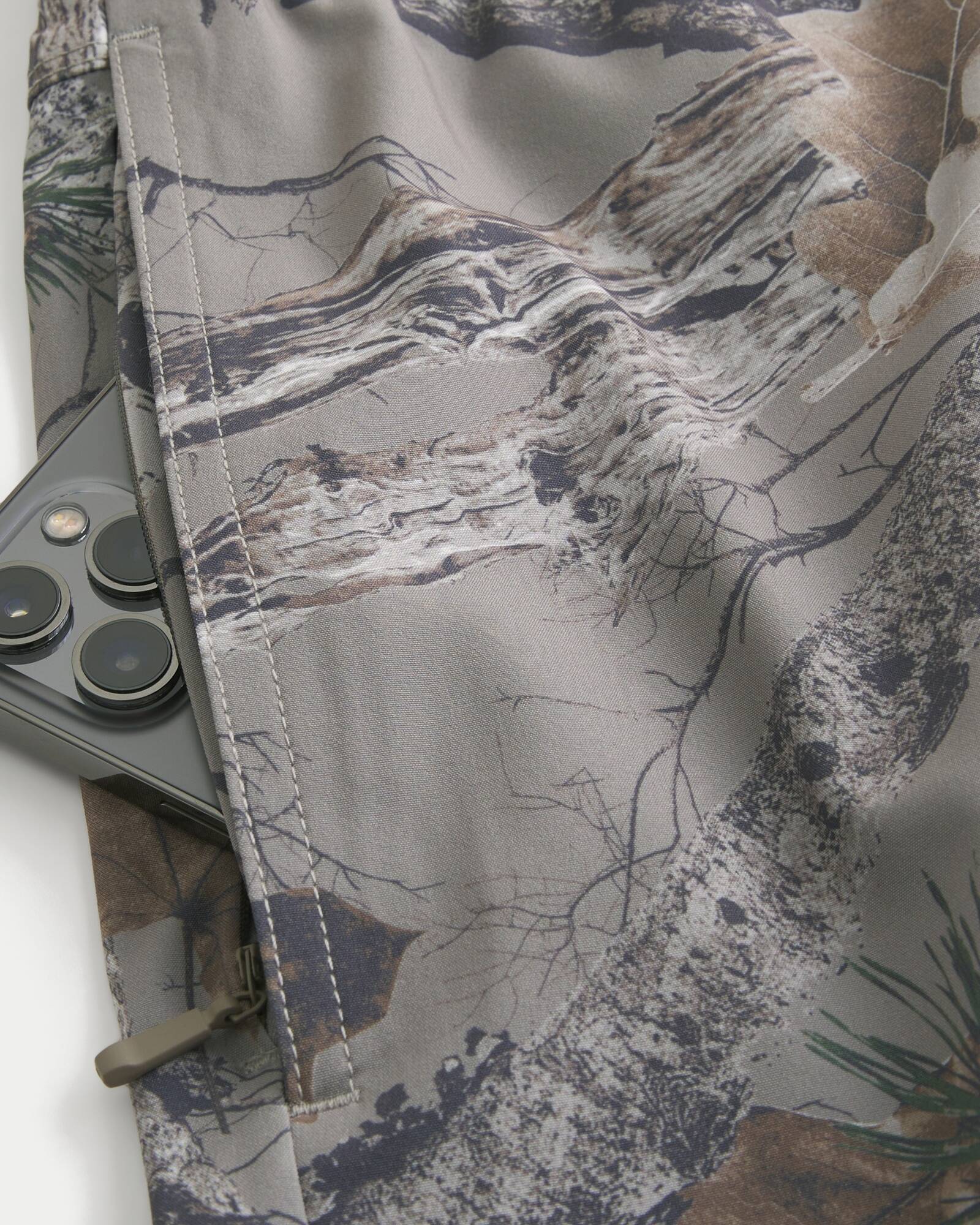 Mid-Thigh Hybrid Active Shorts