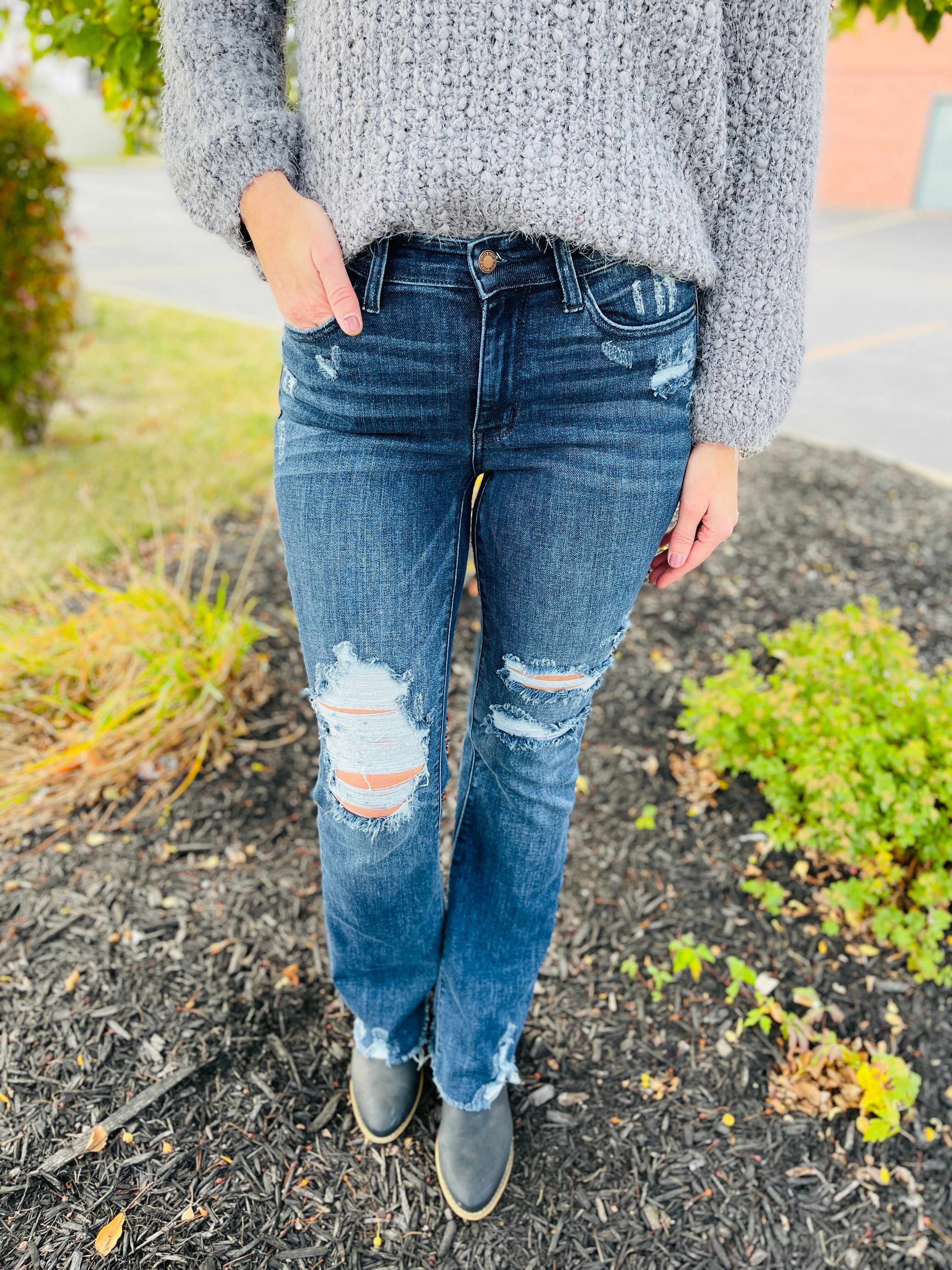 Plus/Reg Best Distressed Midrise Bootcut Jeans