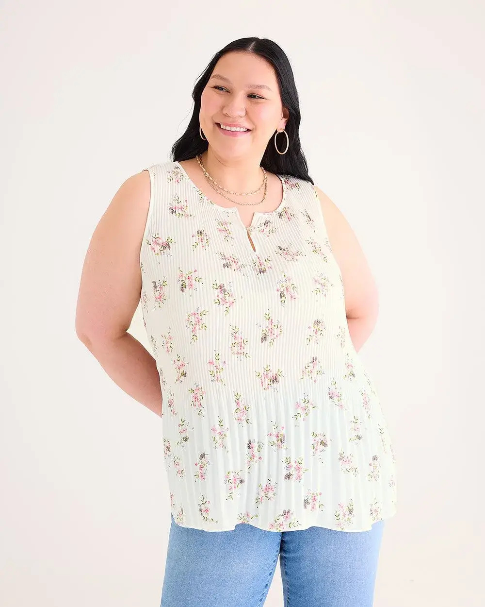 Responsible, Sleeveless Pleat and Release Blouse - PENN. Essentials