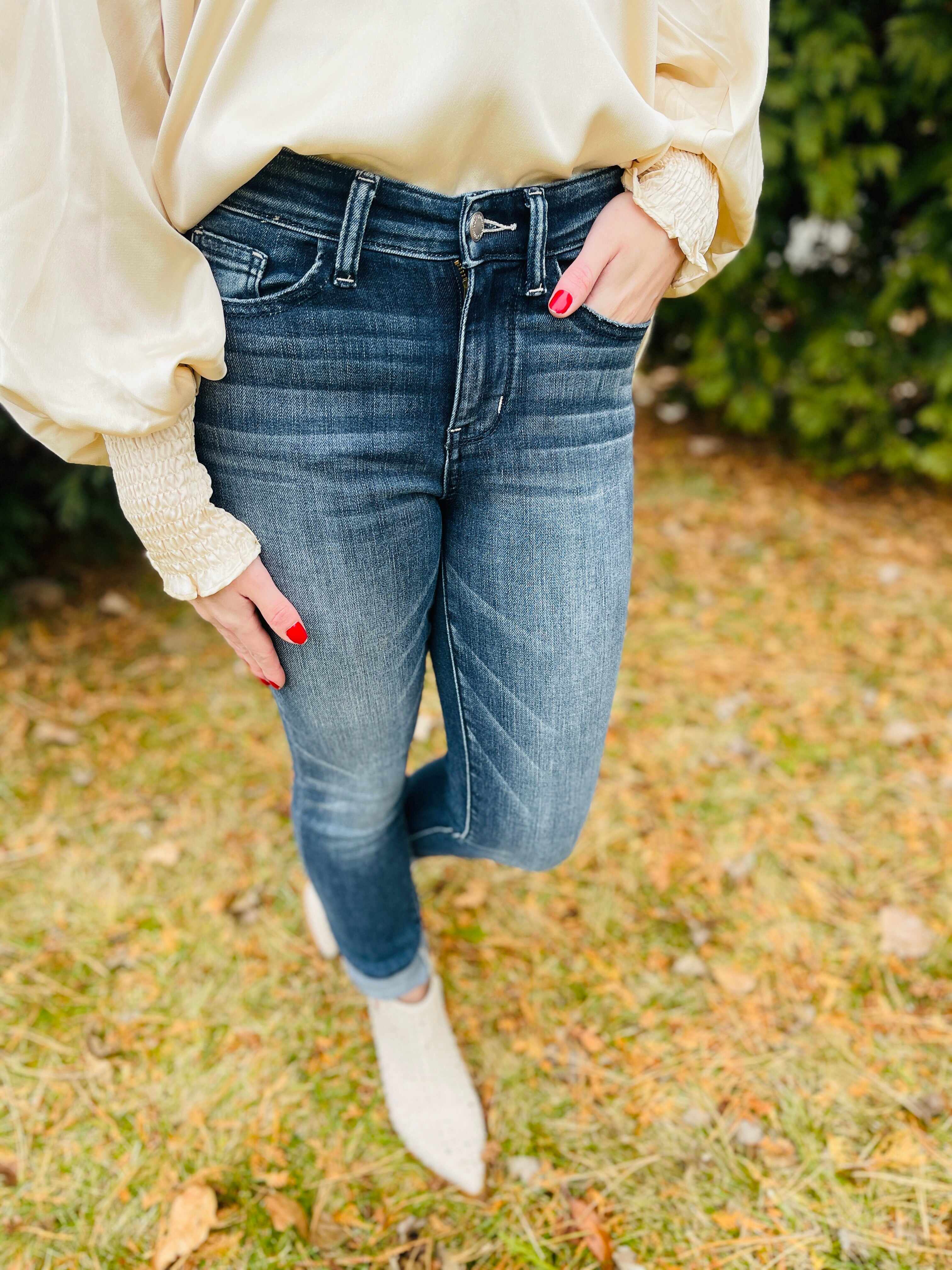PLUS/REG Picture Perfect Skinny Jeans