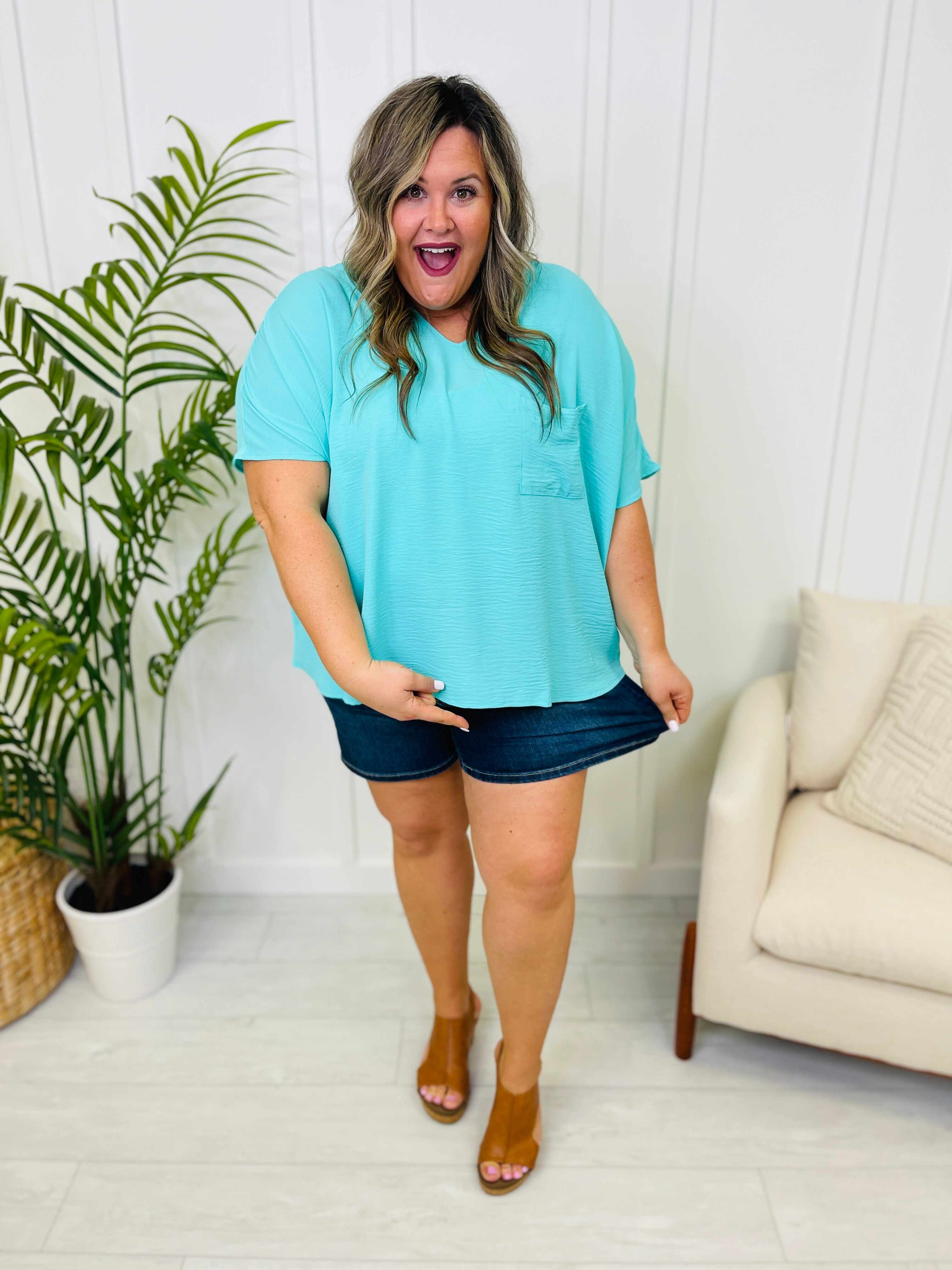 Plus/Reg Sweet Summertime Mid Rise Dark Wash Shorts