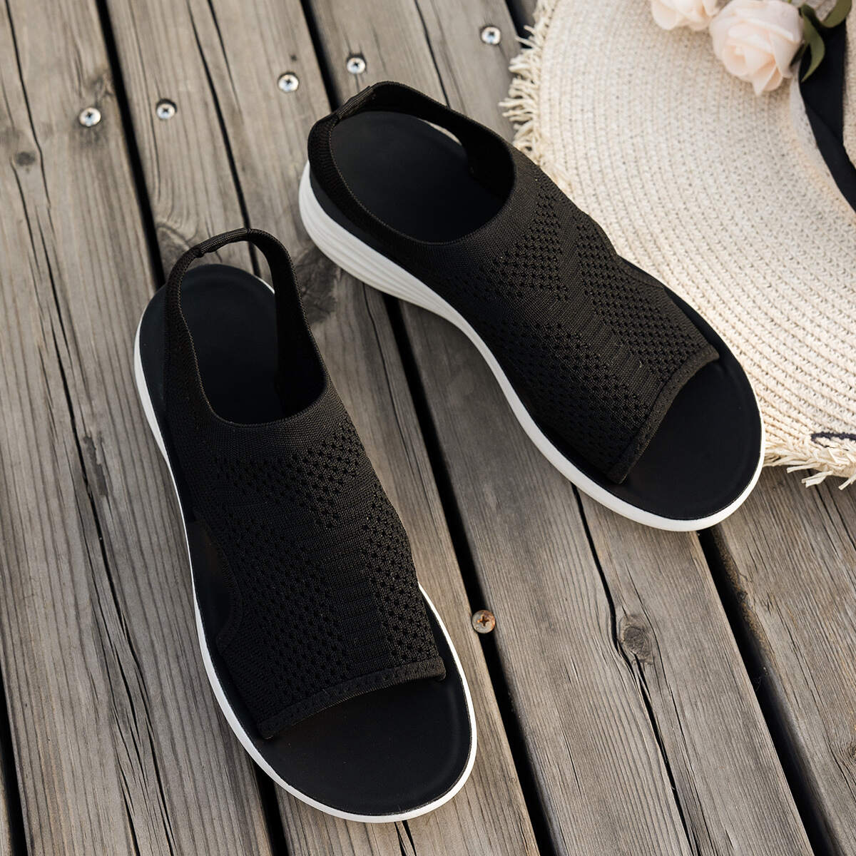 New style women's sandals - trendy 2026 fashion, breathable soft sole, suitable for summer casual wear, women's beach shoes