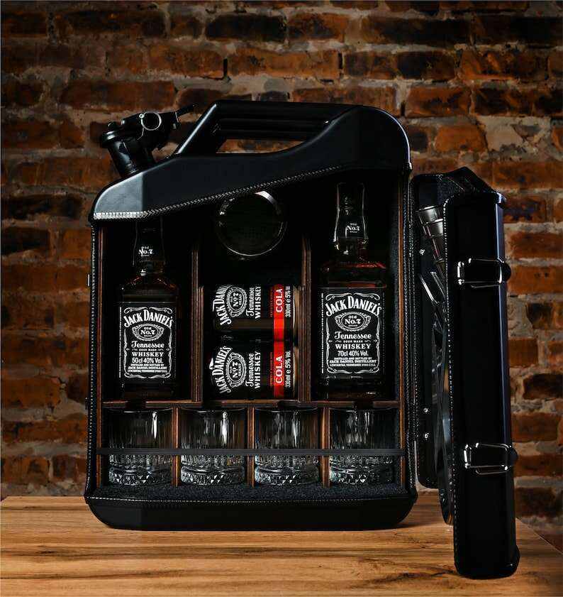 20 L Gift Black Matte Mini Bar Jerry Can, Metal Mini Bar With Wood Inside With Picnic Set, Custom Fuel Bar, Canister Bar Jerry Can