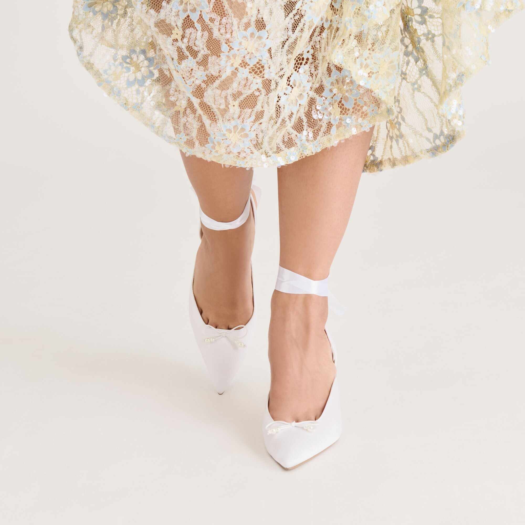 EFORA HEELS TRUE WHITE SATIN