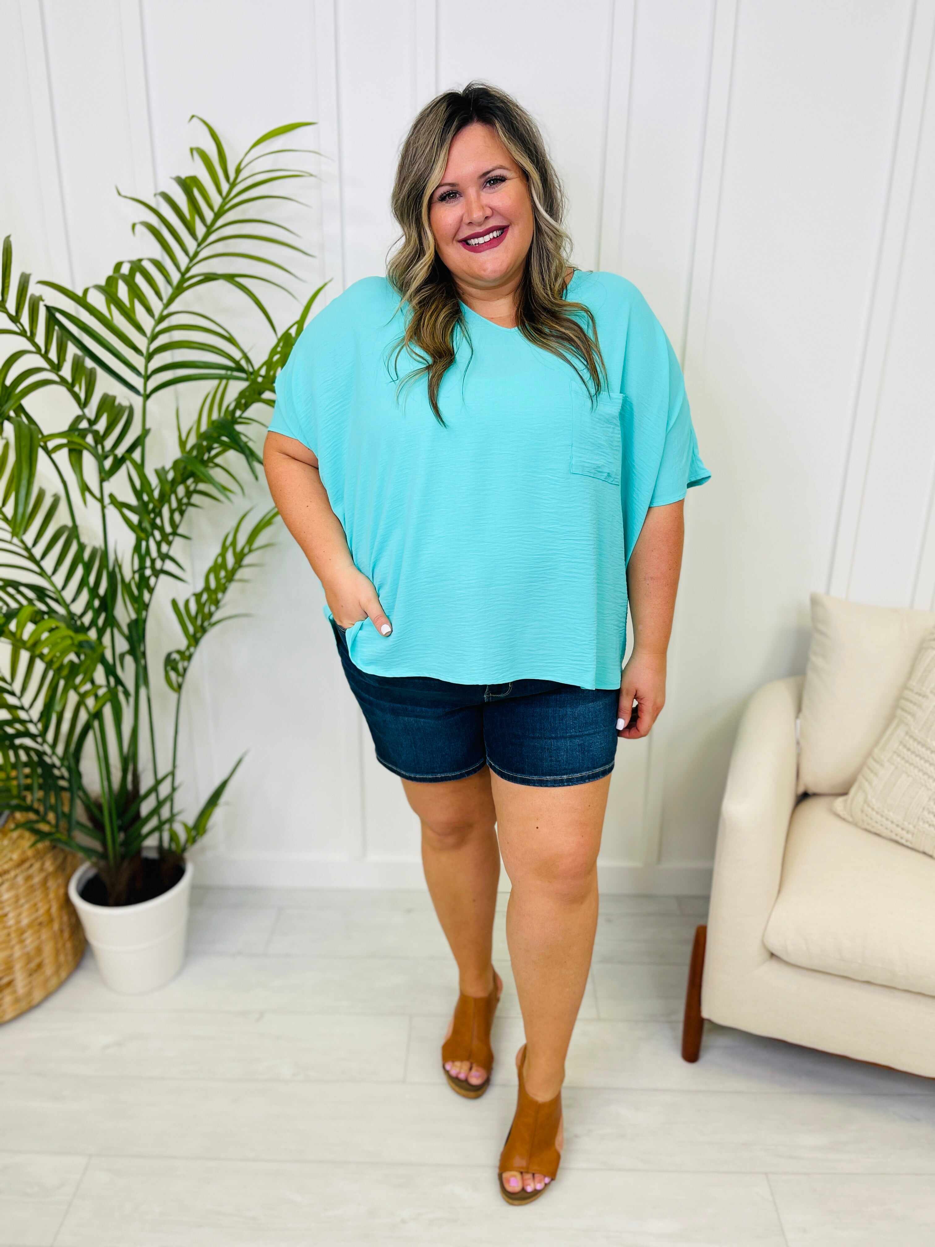 Plus/Reg Sweet Summertime Mid Rise Dark Wash Shorts