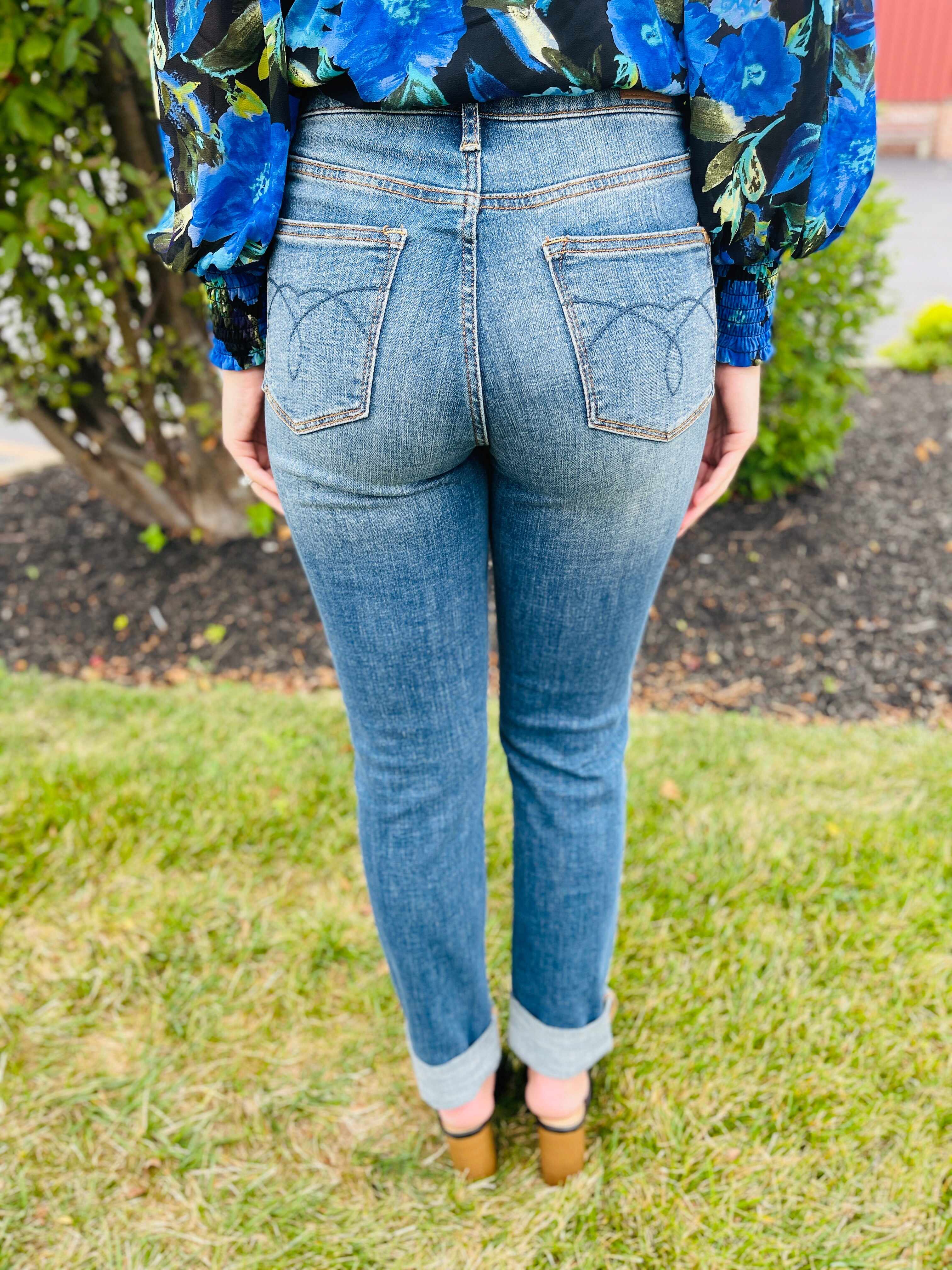 Plus/Reg Nothing Better Boyfriend Jeans