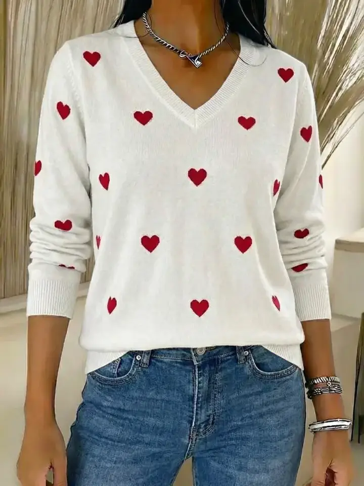 🔥Summer Arrivals🌟Women's Valentine's Day Heart Jacquard V-neck Long-sleeved Knit Sweater