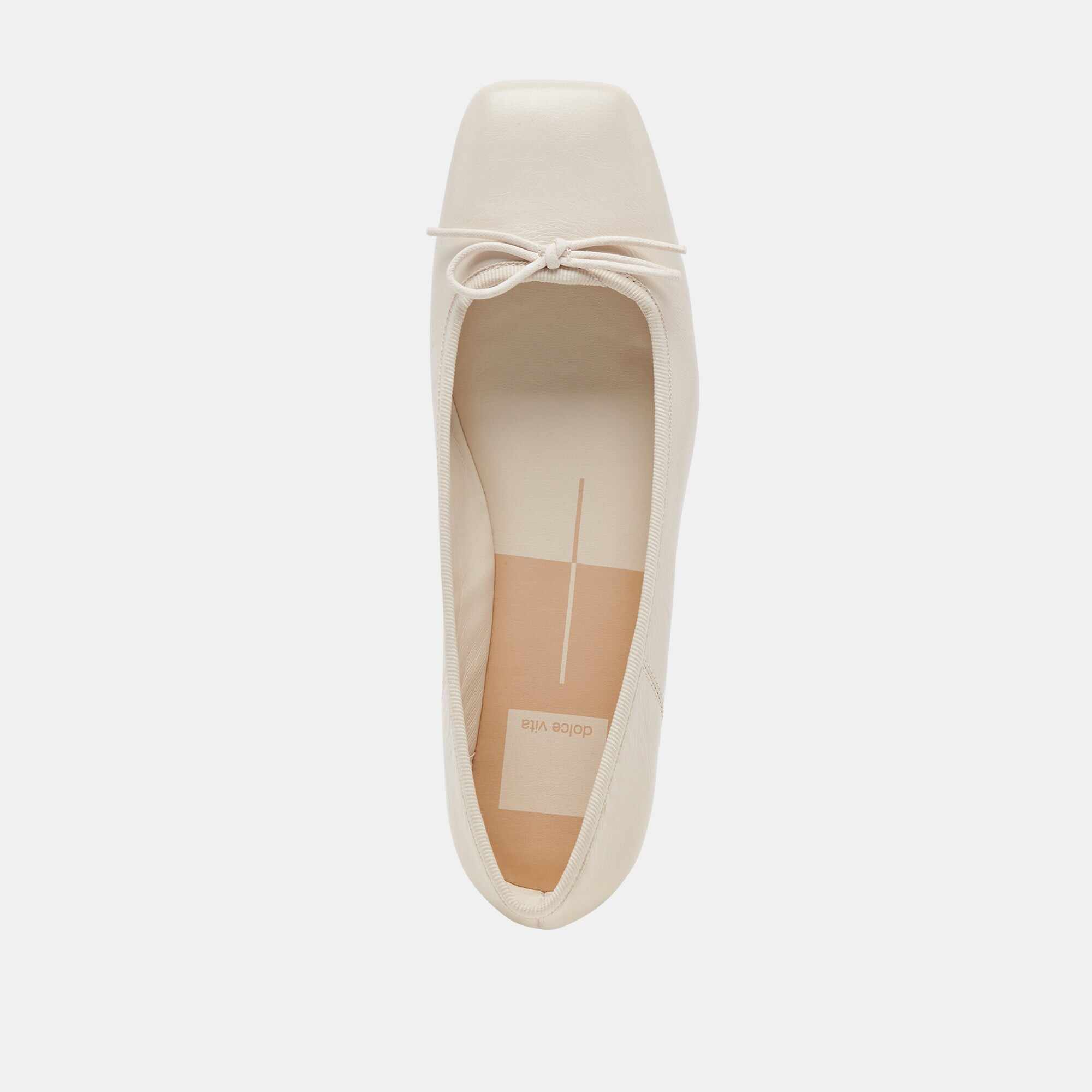 ANISA BALLET FLATS CREME CRINKLE PATENT