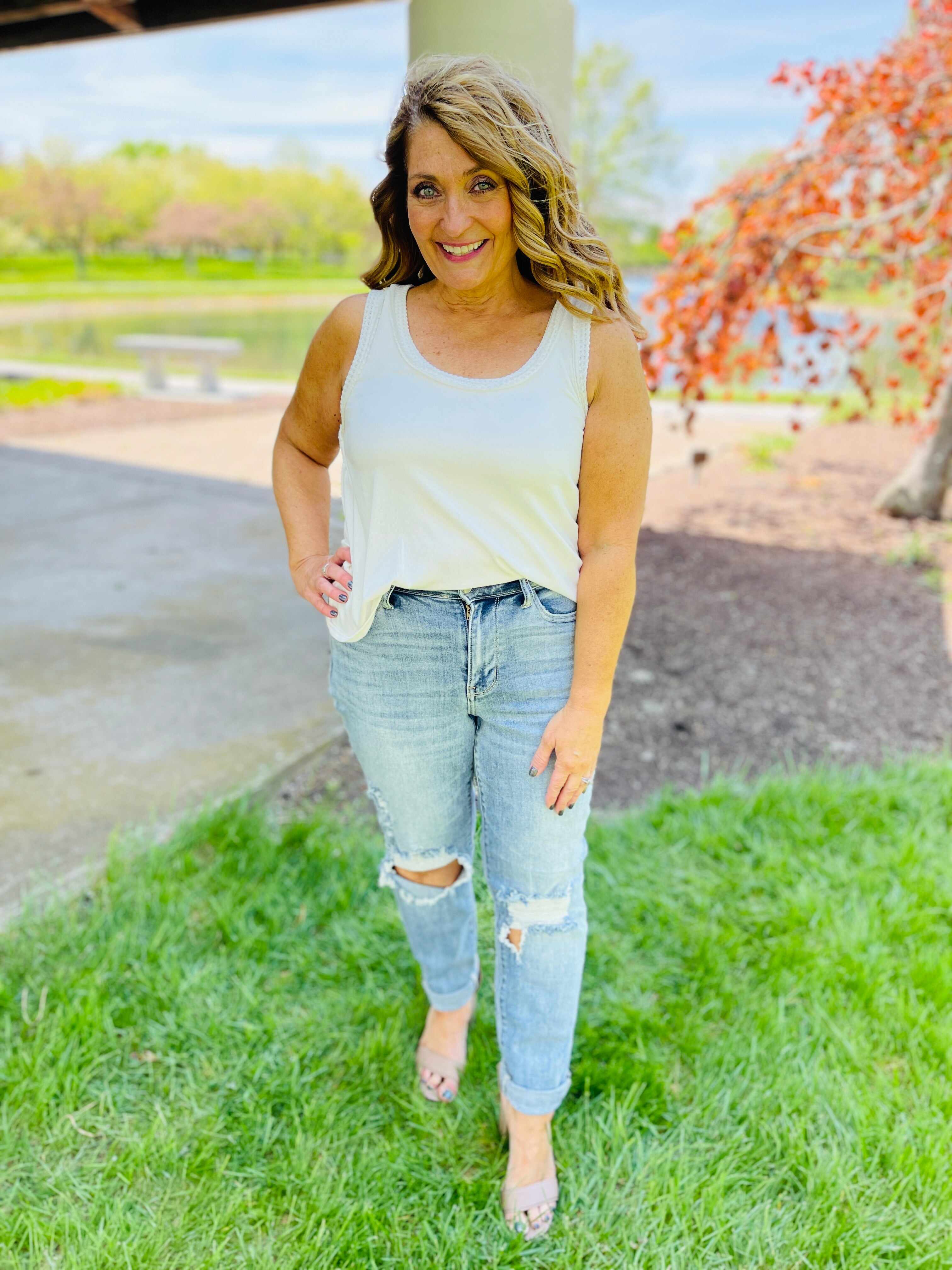 REG/CURVY Always On My Mind Midrise Boyfriend Jeans