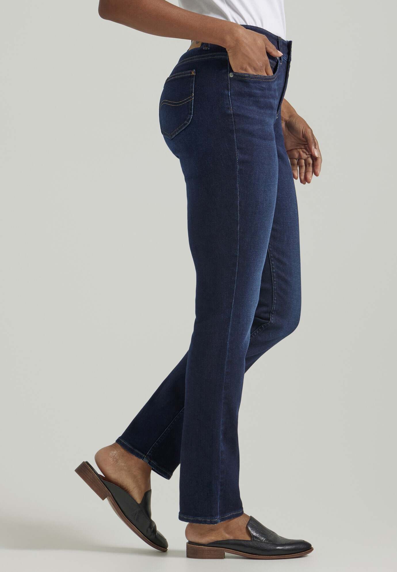 Ultra Lux Comfort With Flex Motion Stright Leg Jean Jean