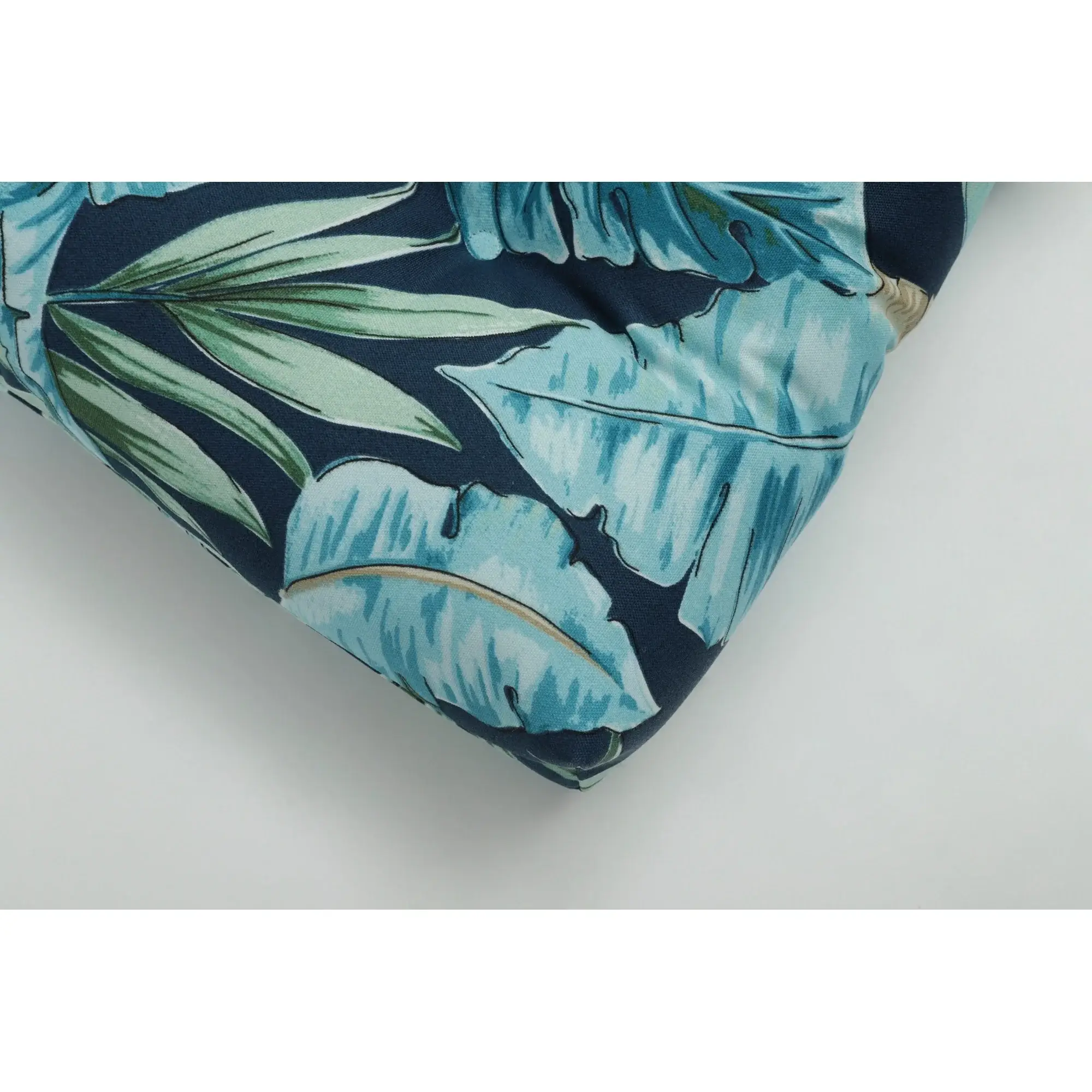 Pillow Perfect Outdoor Tortola Midnight Blue Wicker Seat Cushion (Set of 2) - 19 X 19 X 5 - 19 X 19 X 5