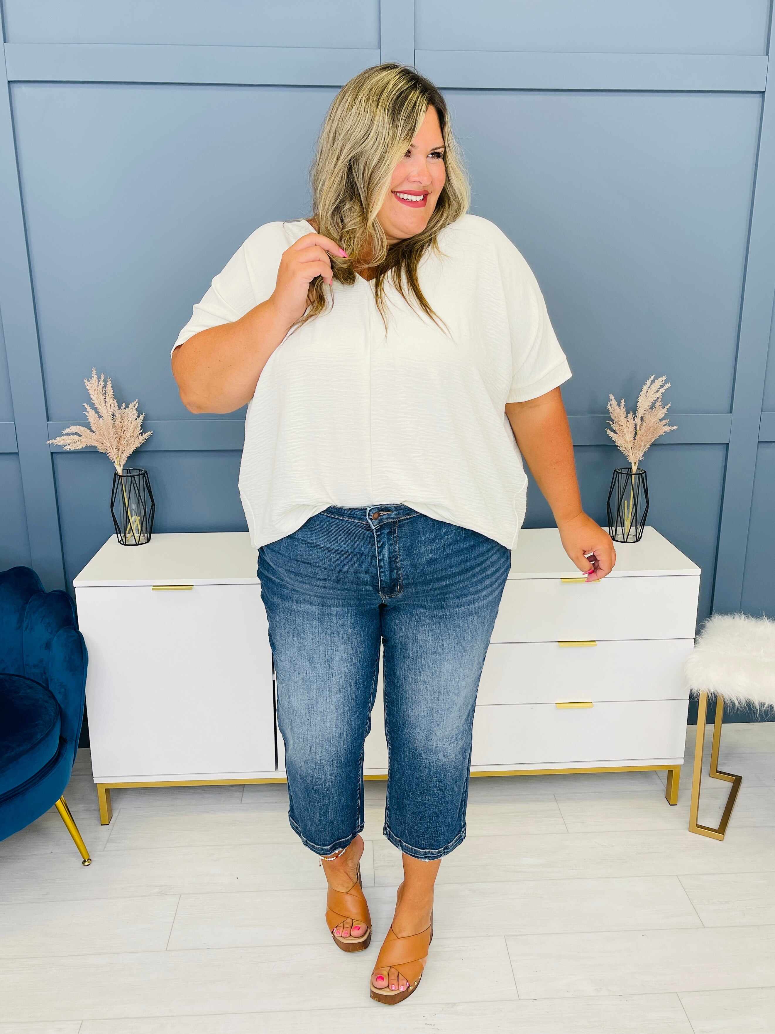 REG/CURVY Wide Eyed Cropped Wide Leg Jeans