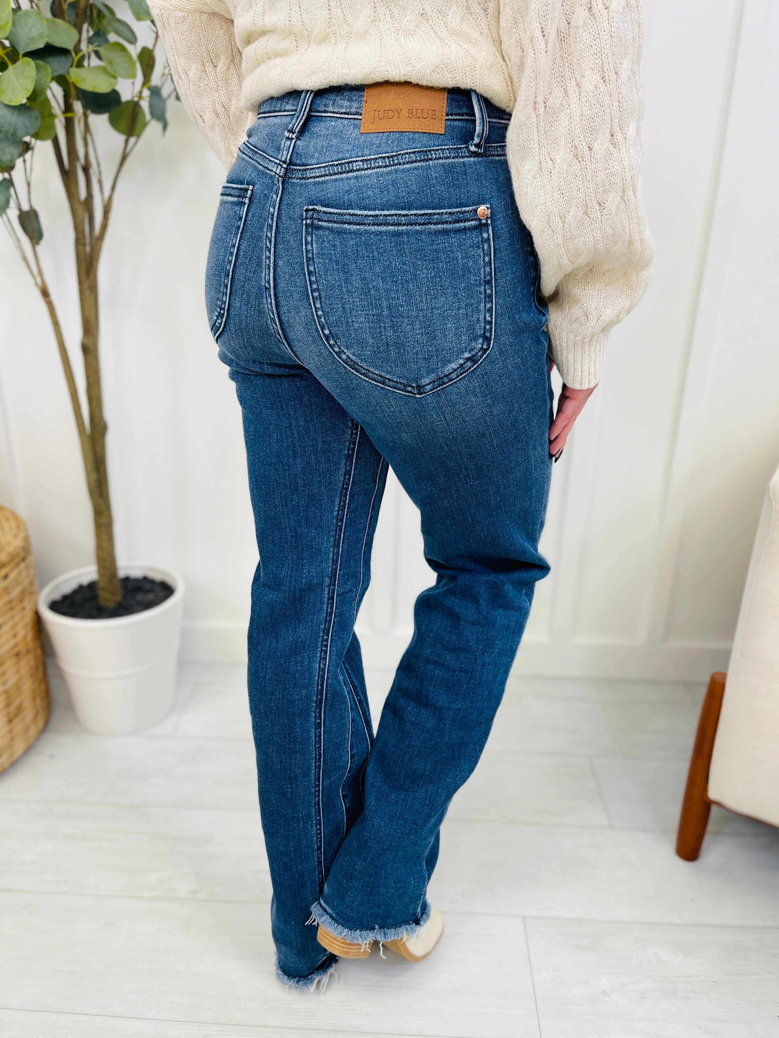 REG/CURVY Straight With You Straight Leg Jeans
