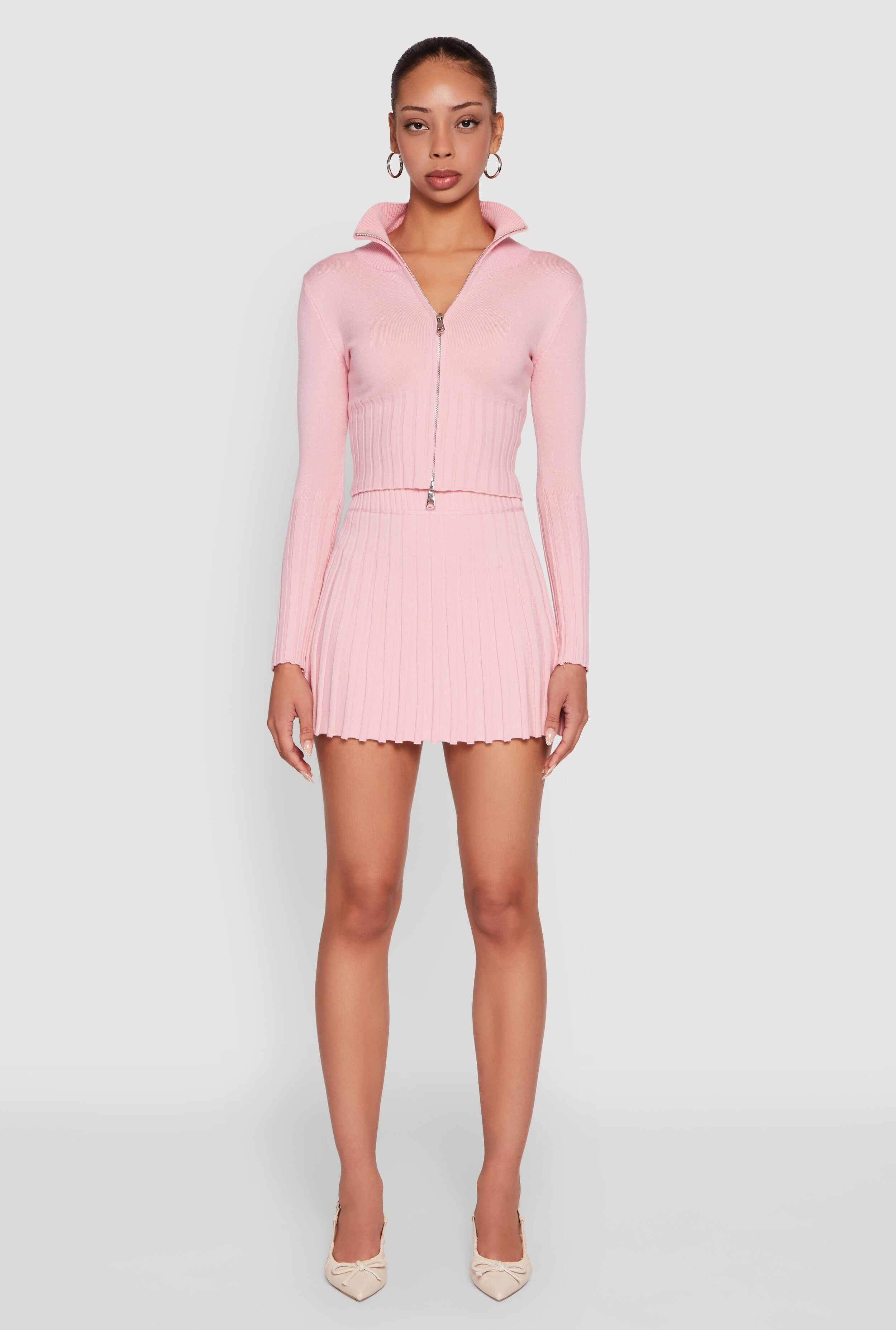 Ribbed Knit Mid Rise Pleated Mini Skirt