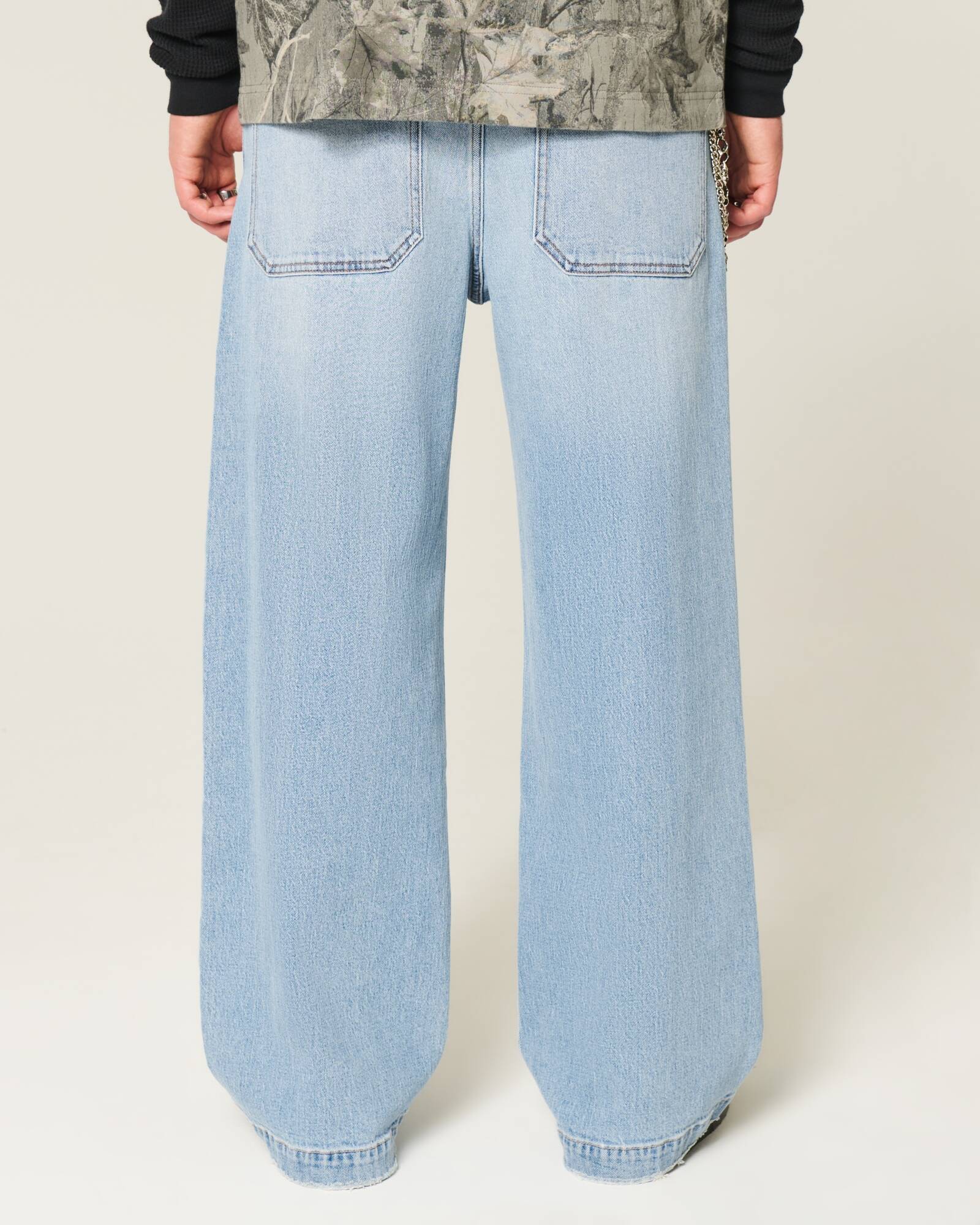Medium Wash Super Baggy Jeans