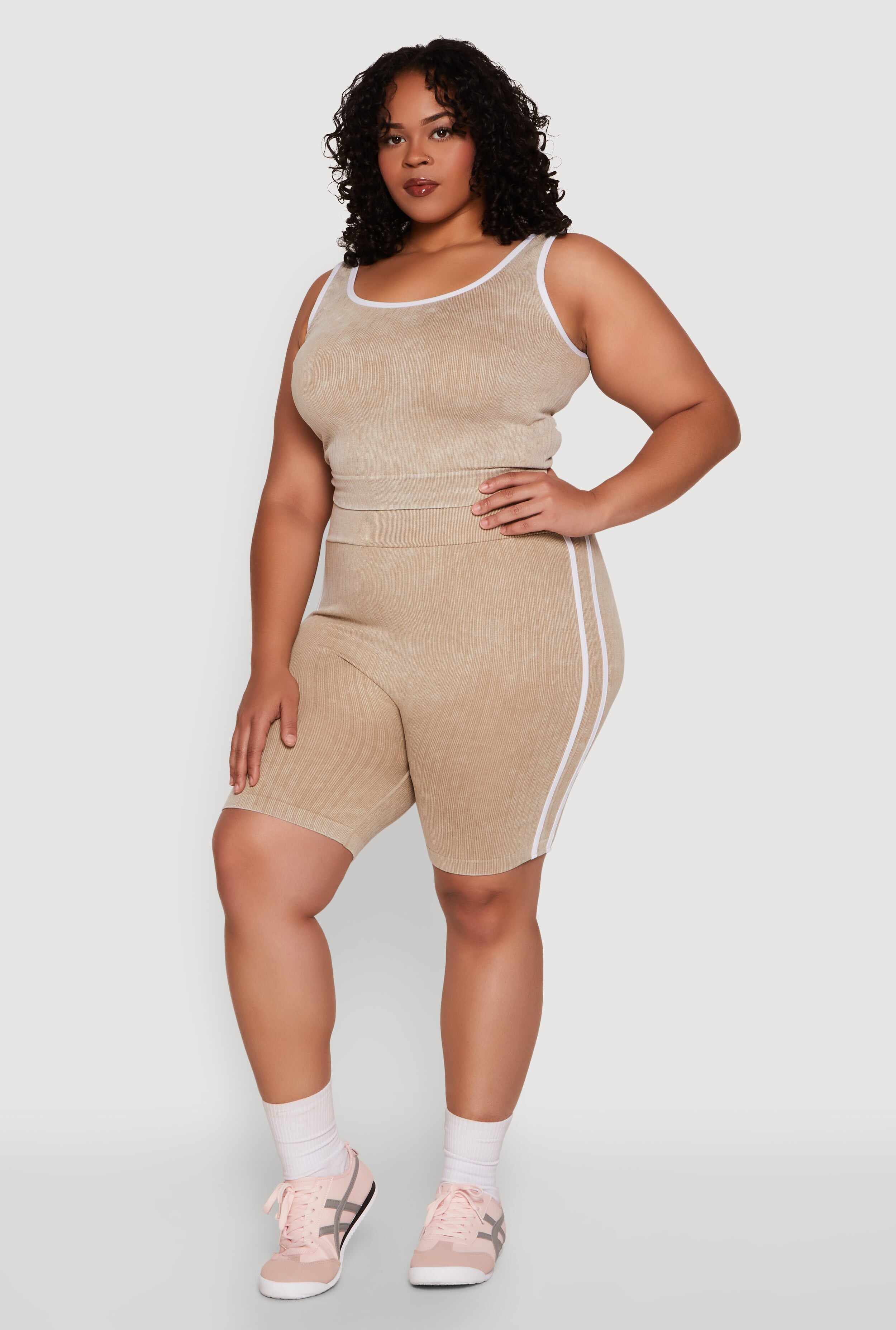 Plus Size Mineral Wash Contrast Trim Crop Top