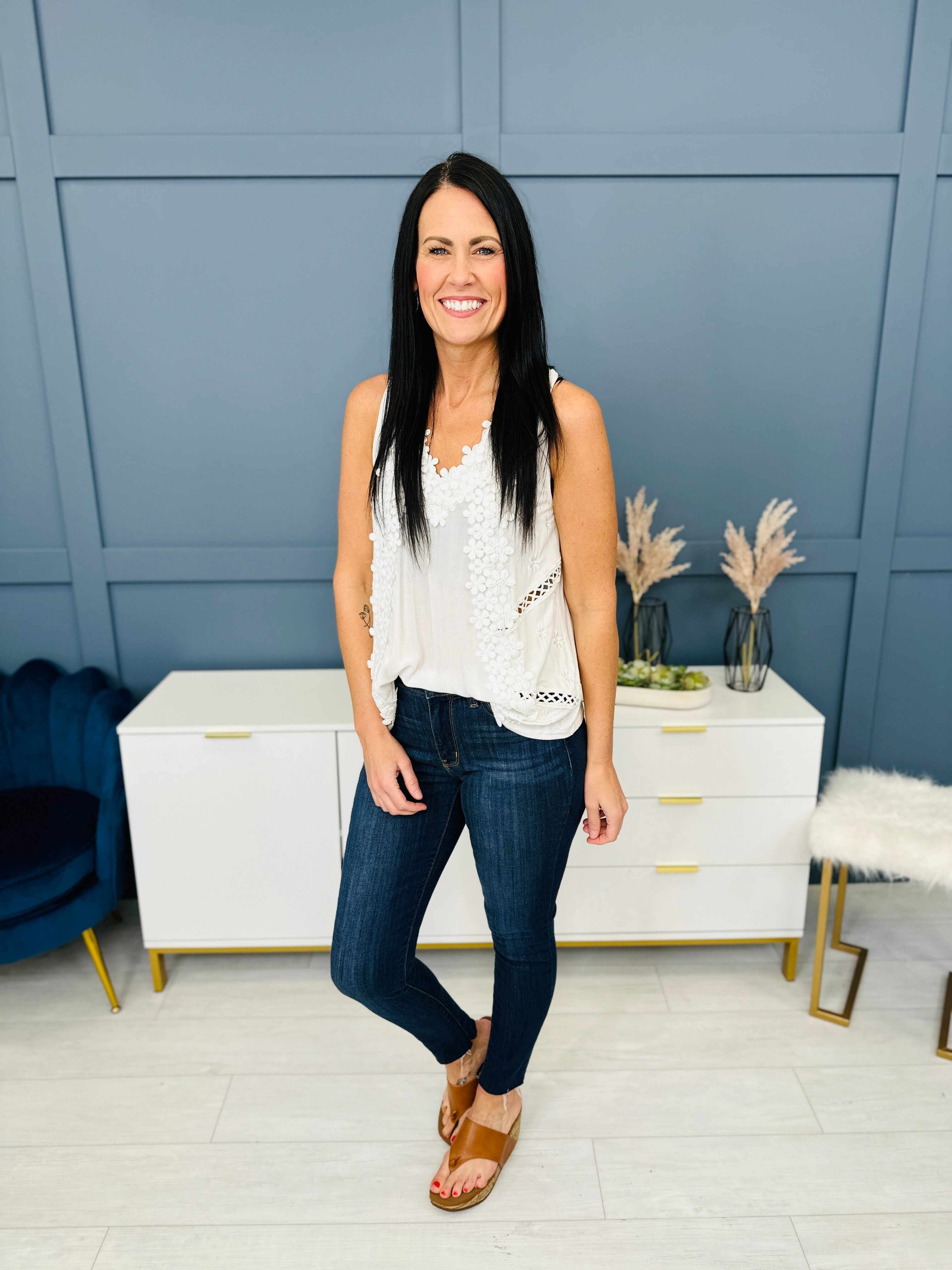 FIFTH RESTOCK! BEST SELLER!  Mid Rise REG/CURVY Work For The Weekend Skinny Jeans