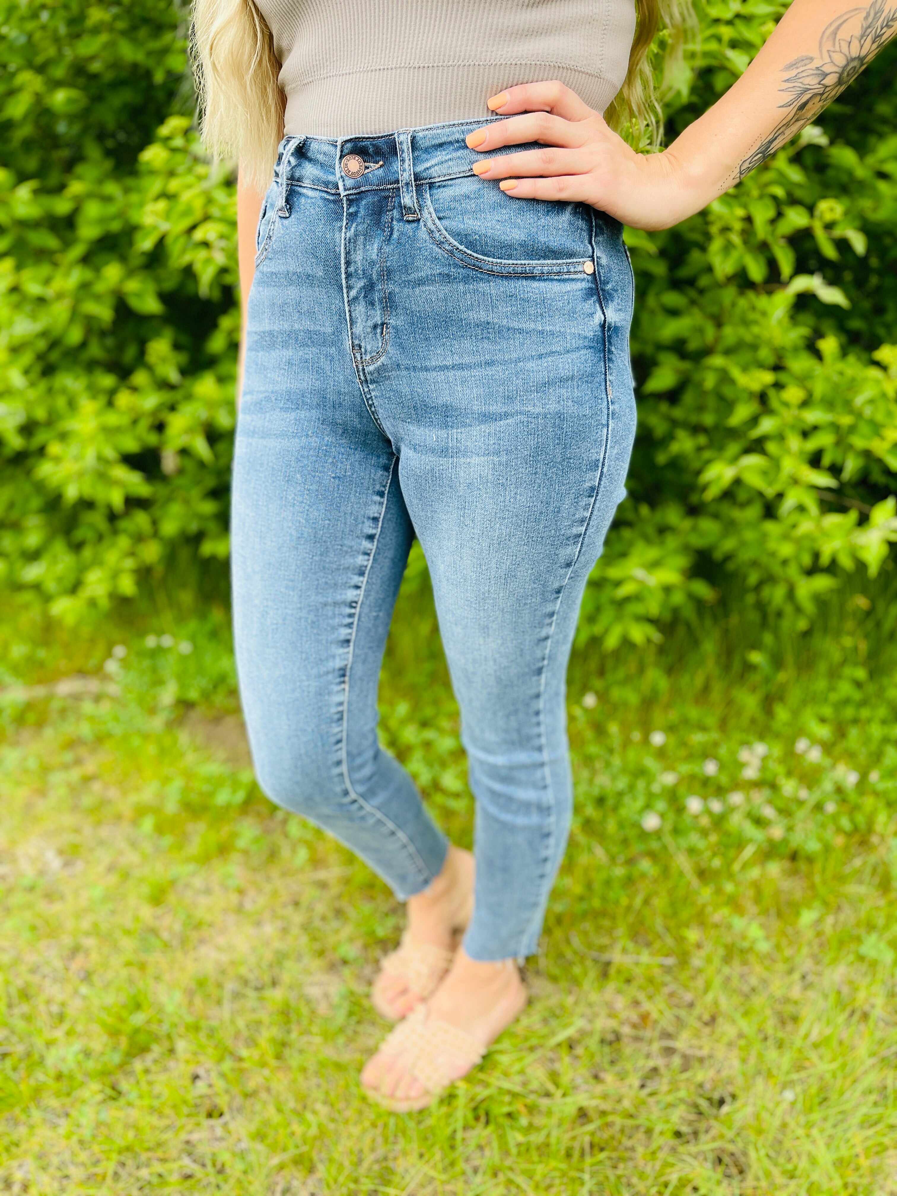 PLUS/REG Kick Back and Relaxed Fit Jeans