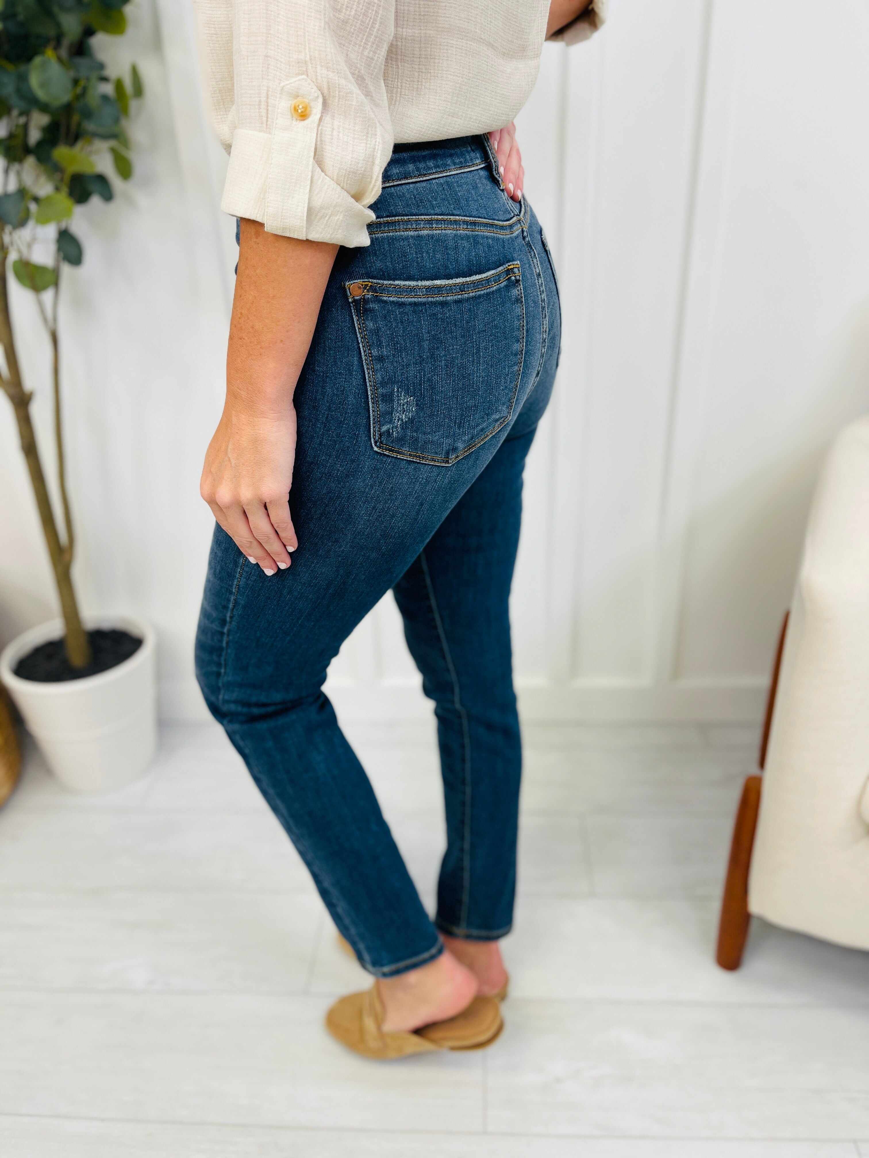 Mid Rise Plus/Reg Everyday Essential Relaxed Fit Jeans - Multiple Inseams!