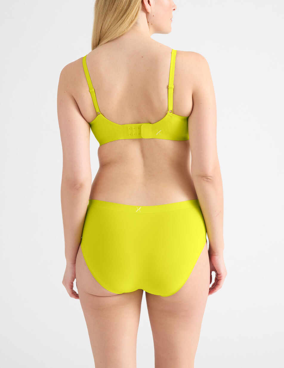 Revolution V-Neck Bra
