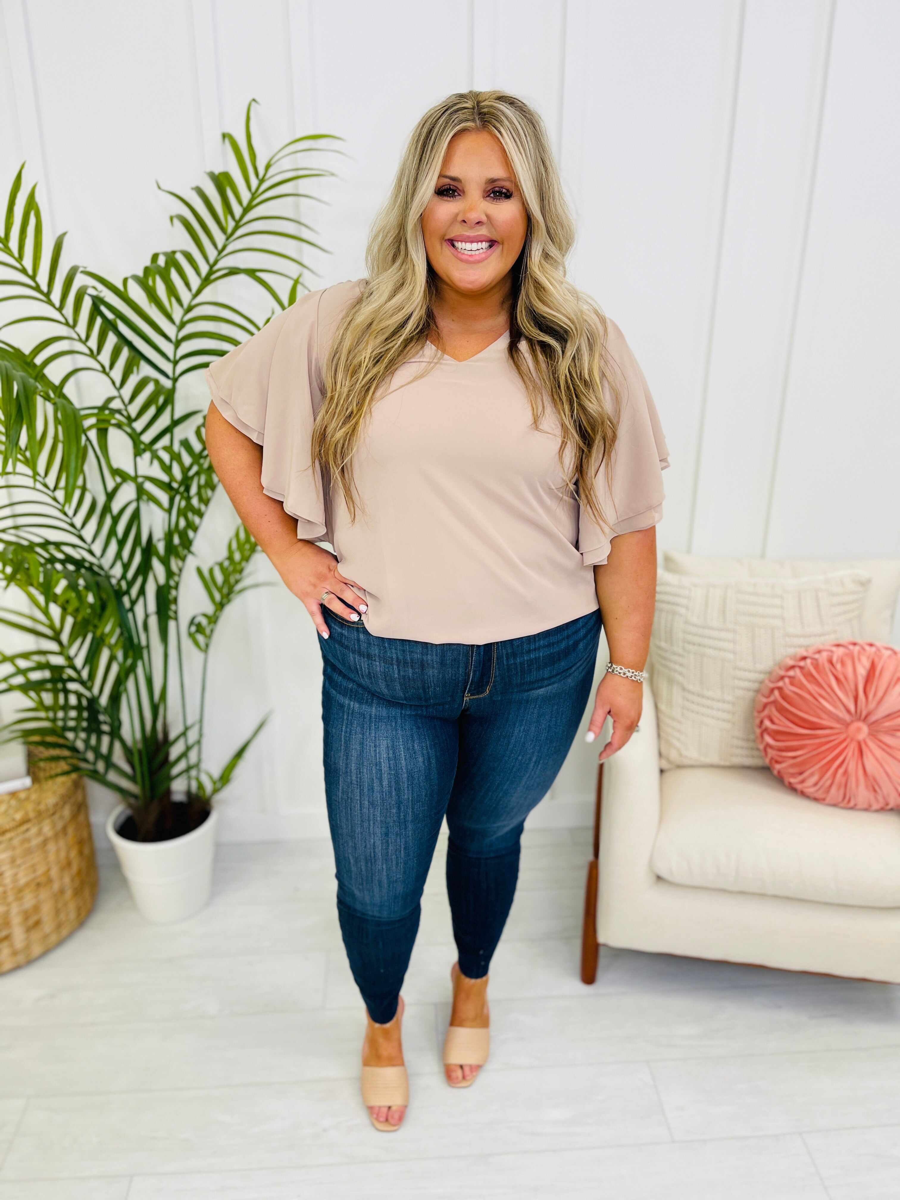 FIFTH RESTOCK! BEST SELLER!  Mid Rise REG/CURVY Work For The Weekend Skinny Jeans