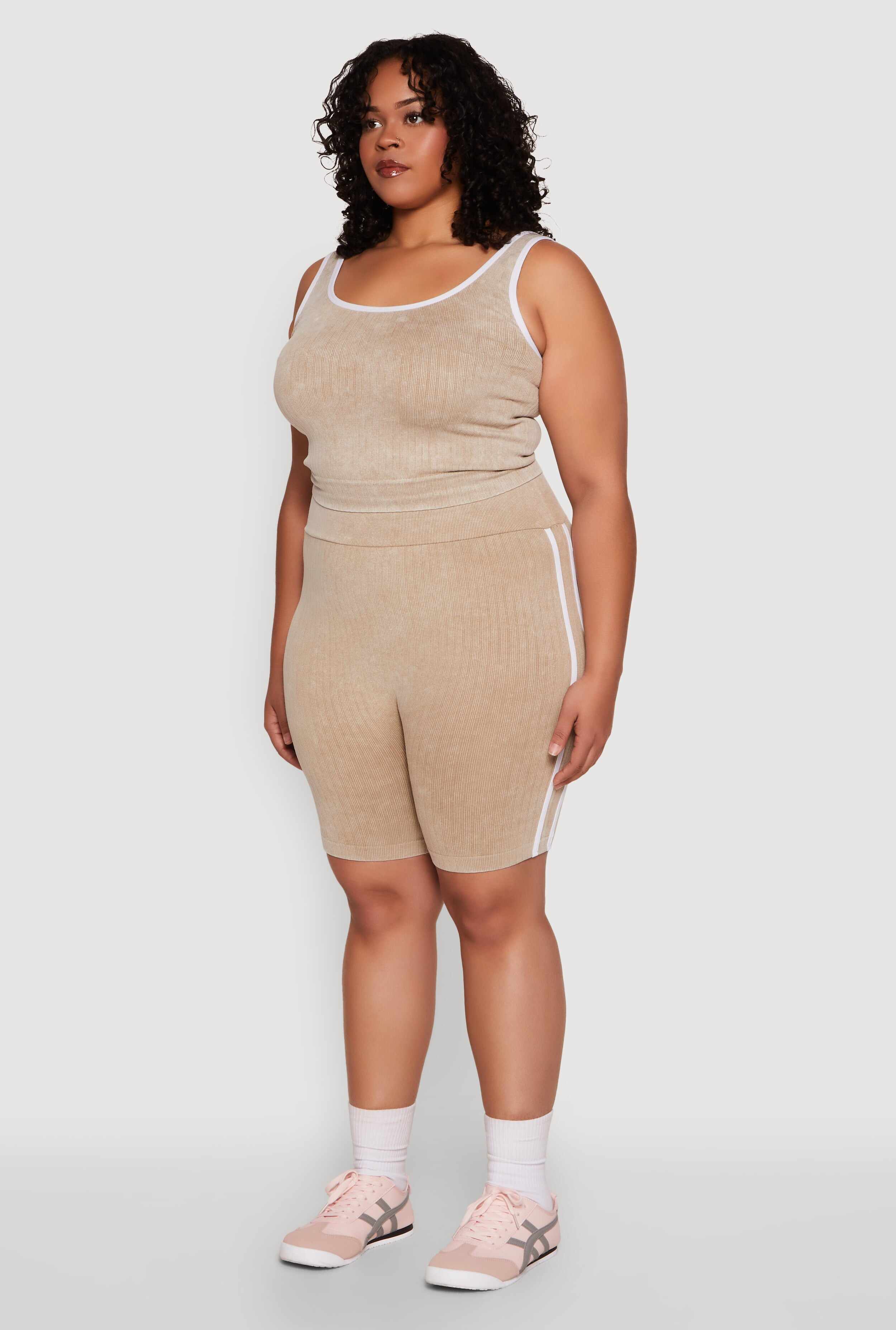 Plus Size Mineral Wash Contrast Trim Crop Top