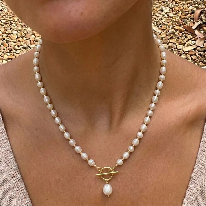 🤍 Elegant Freshwater Pearl Necklace