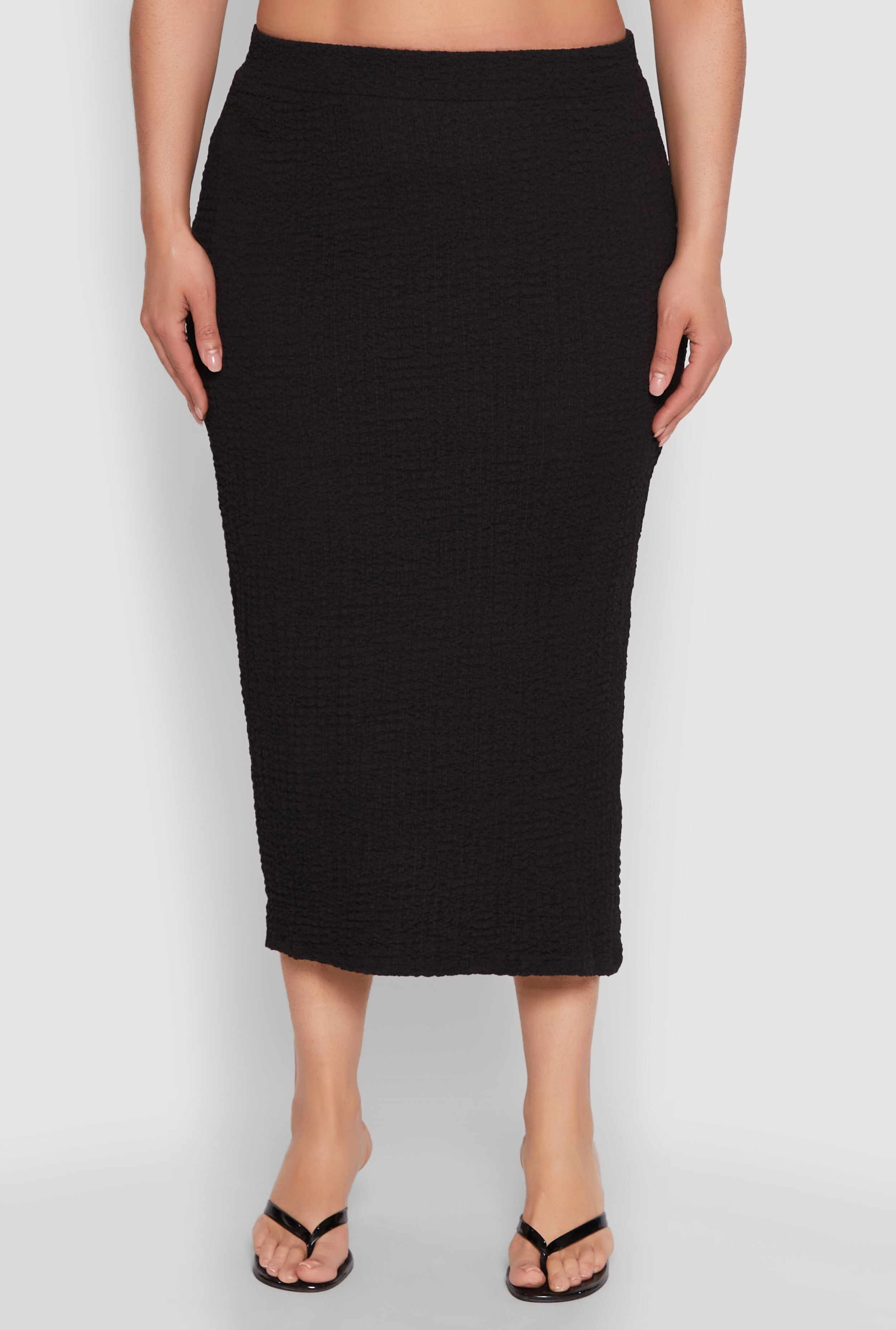 Plus Size Textured Knit Midi Skirt