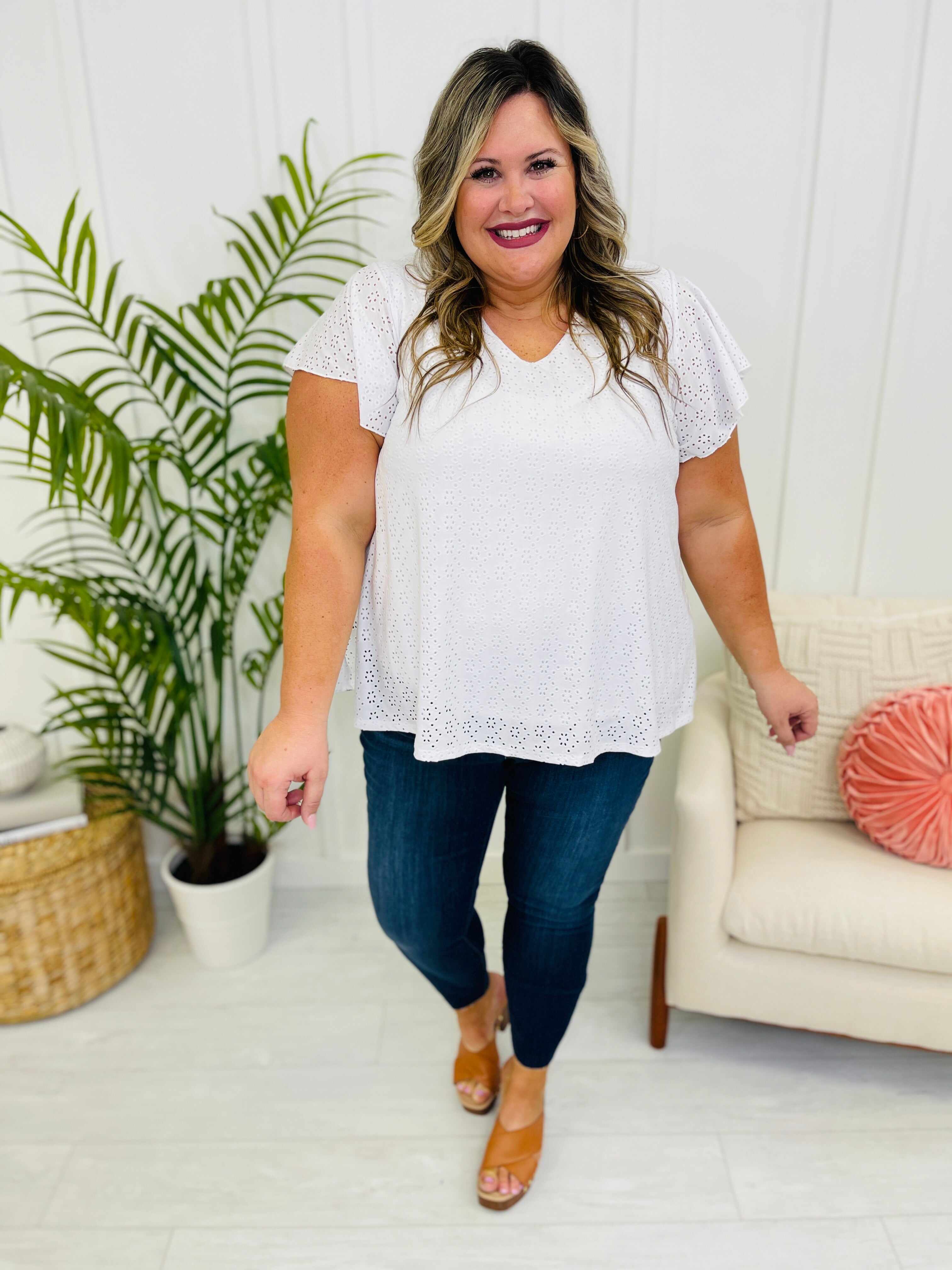 FIFTH RESTOCK! BEST SELLER!  Mid Rise REG/CURVY Work For The Weekend Skinny Jeans
