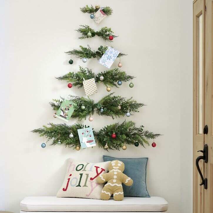 💥ON SALE💥Wall-Hanging Christmas Tree – Cozy Indoor Holiday Décor 🎄✨