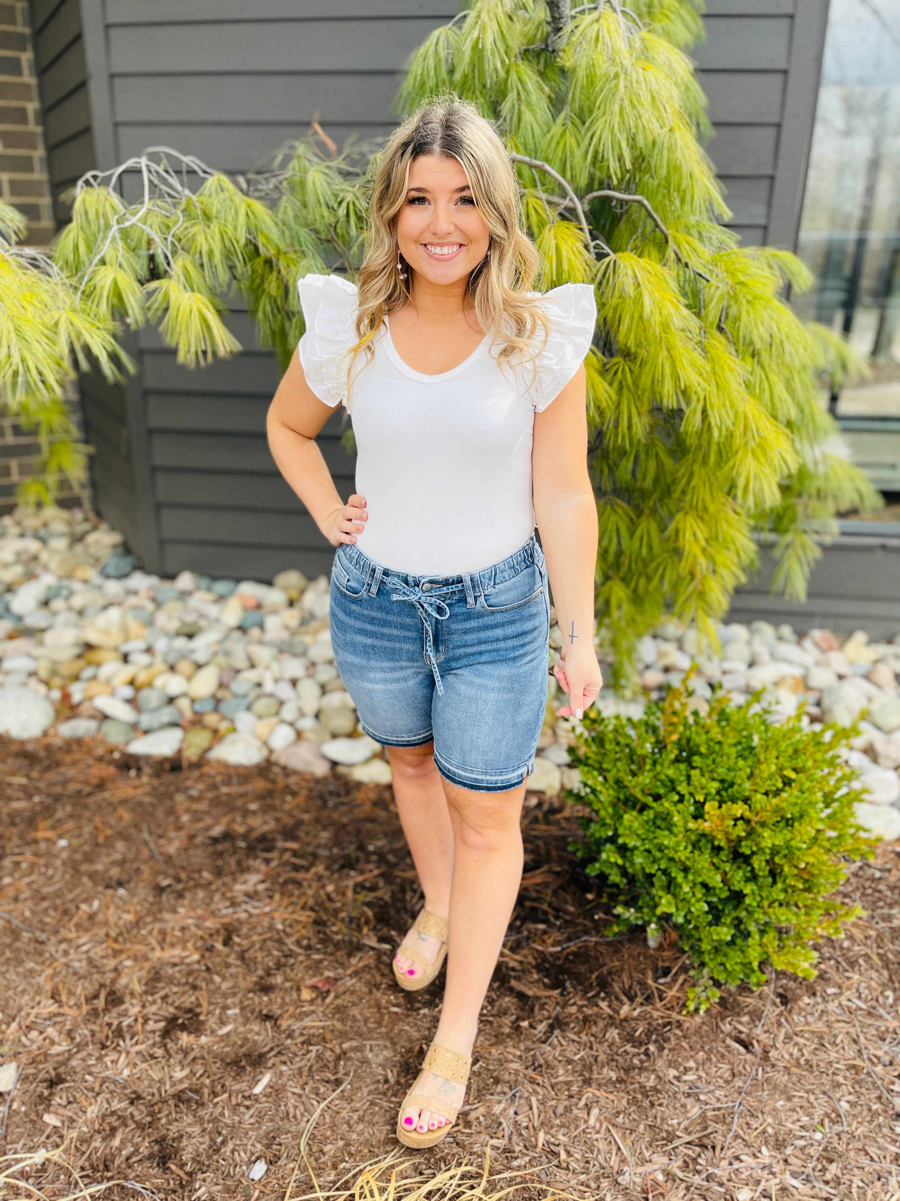 REG/CURVY Ray of Sunshine Shorts