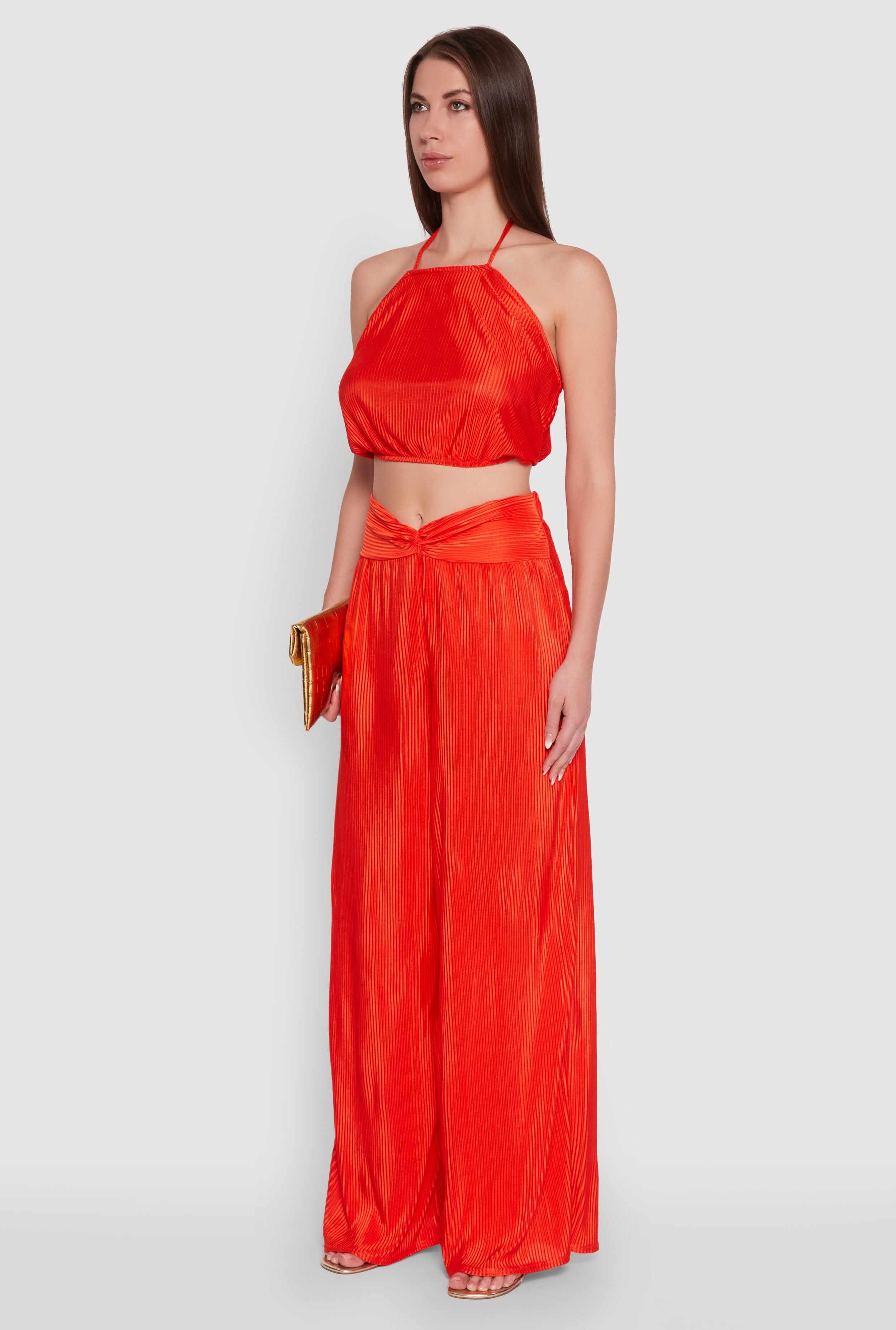 Stylish Halter Top in Cropped Hem and Plisse Fabric