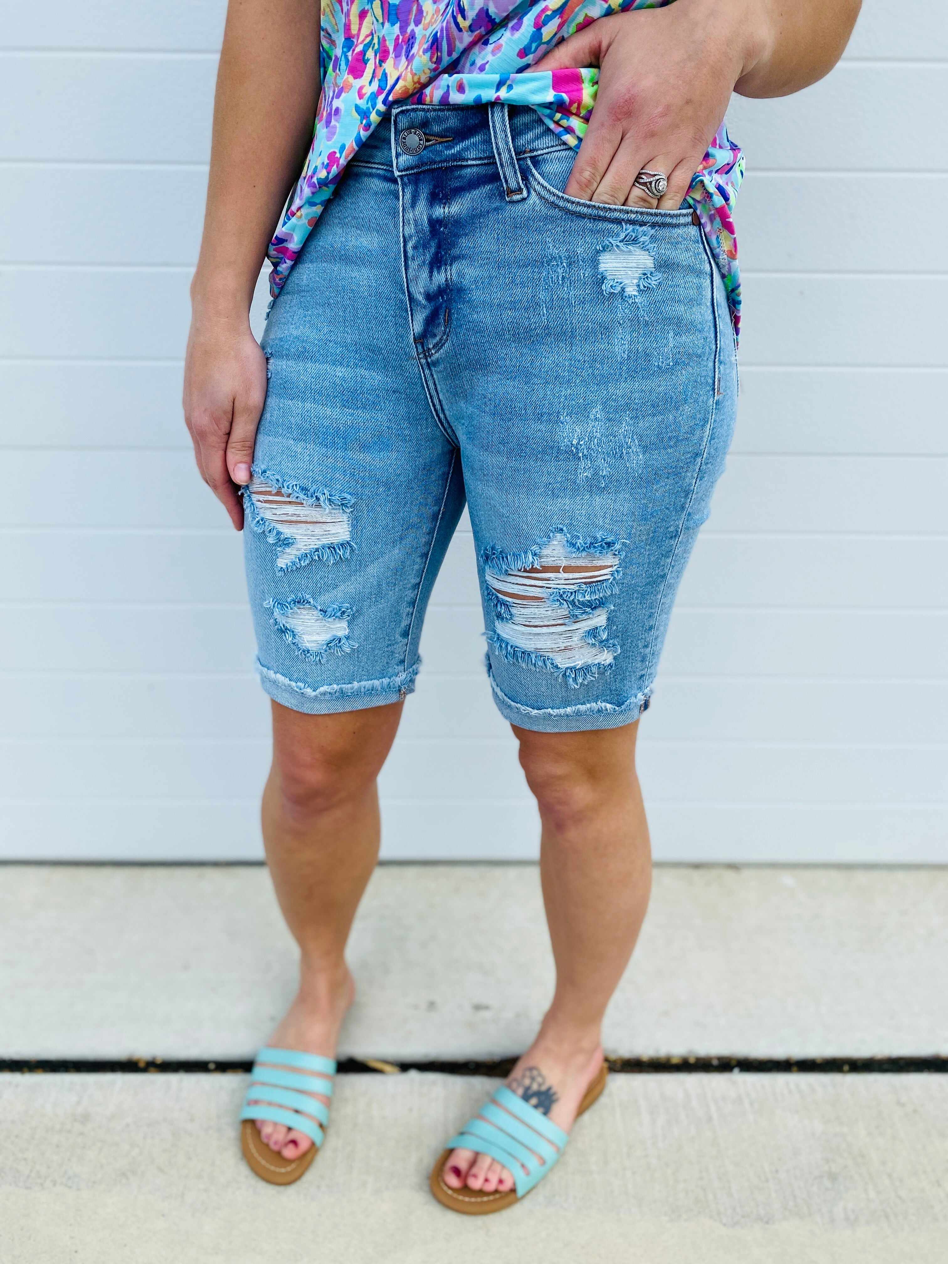 PLUS/REG- Bermuda Babe Shorts