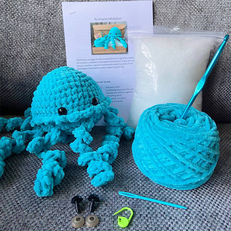Bee Crochet Kit