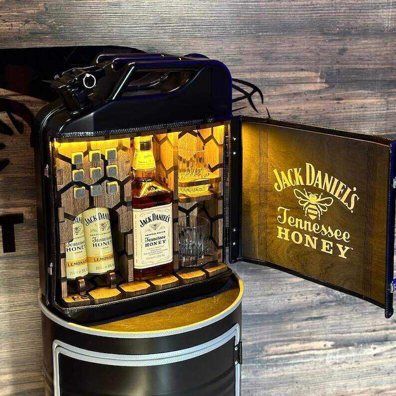 20 L Personalized Christmas Gift , Jerry Can Mini Bar, Custom Original Gift For a Man, Fuel Bar, Travel Canister Mini Bar, Custom fuel bar