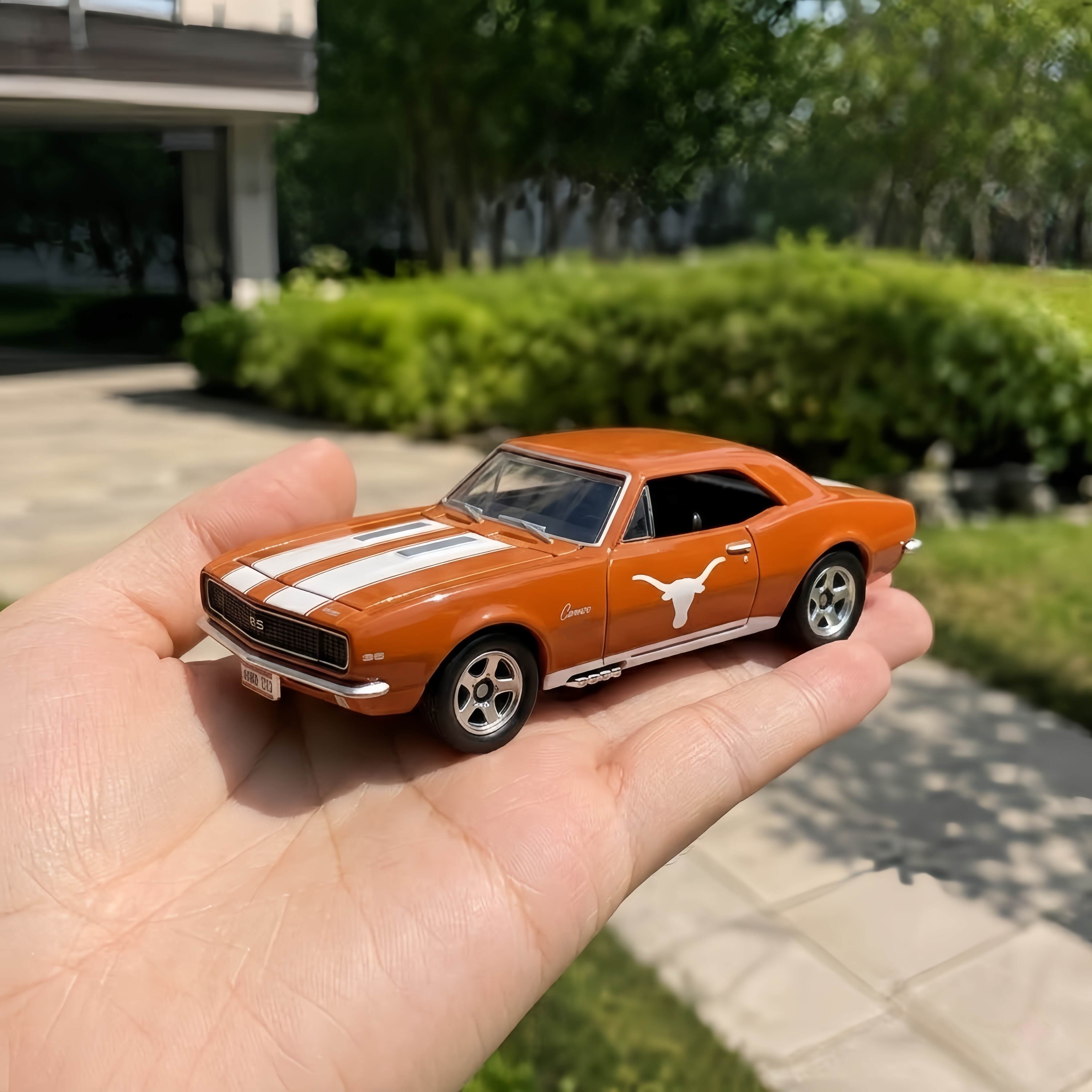 Hot Wheels Texas Longhorns 133rd Anniversary Chevrolet Camaro