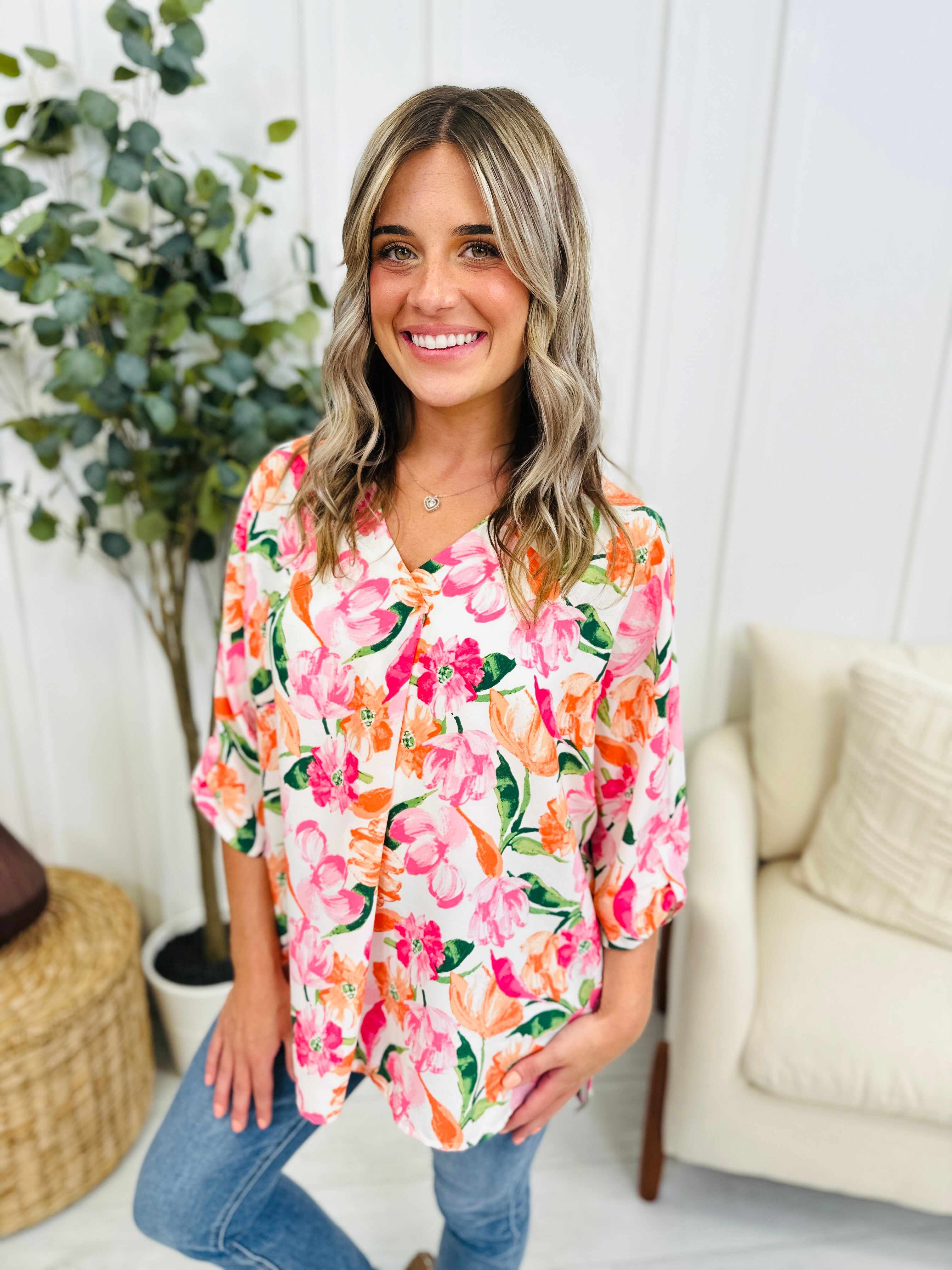 REG/CURVY Blossoming Rose Top