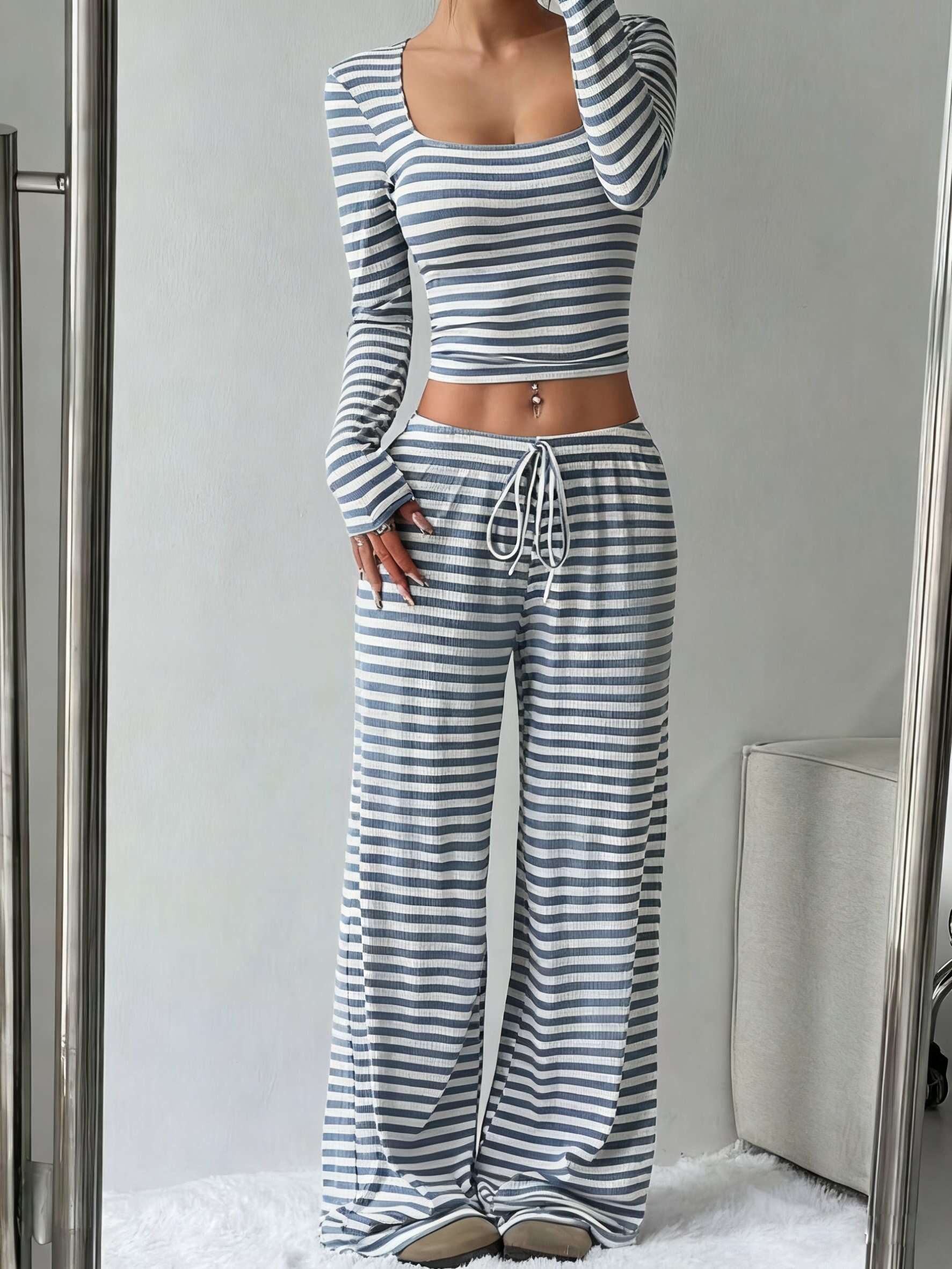 Women's Slouchy Square Neck Stripe Long Sleeve Crop Top & Low-Rise Wide Leg Trousers Co-ord